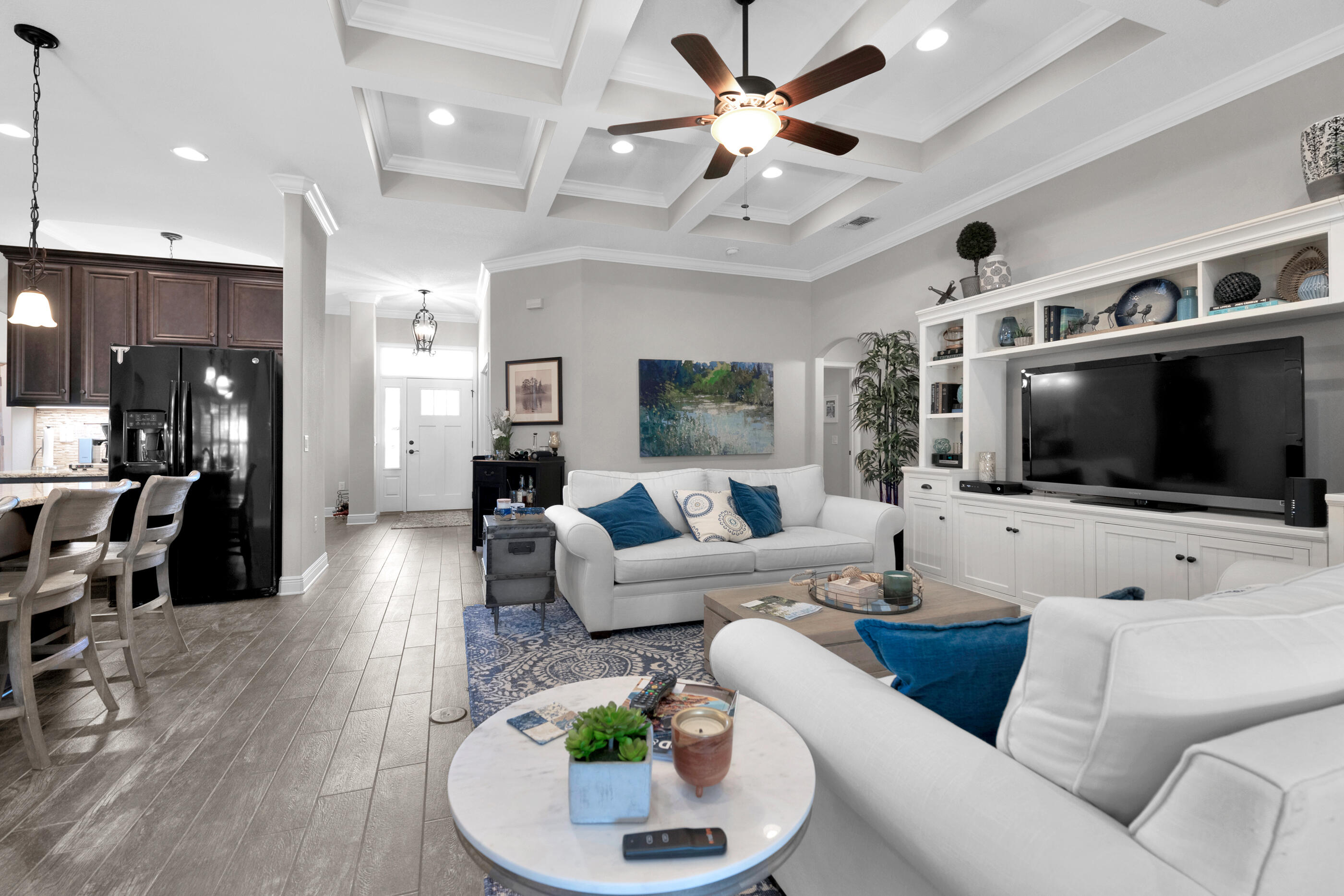 WHISPERING PINES - Residential