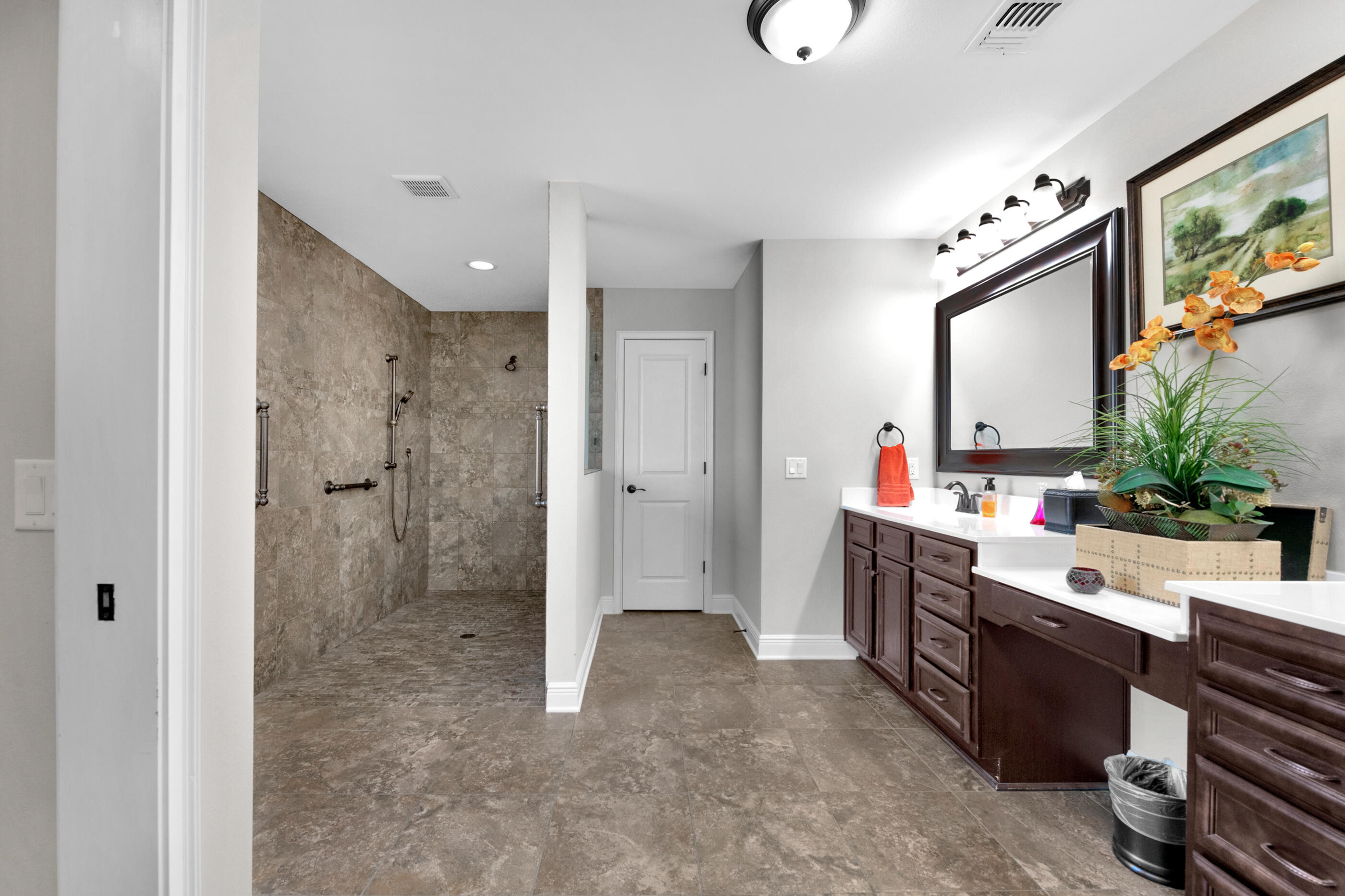 WHISPERING PINES - Residential