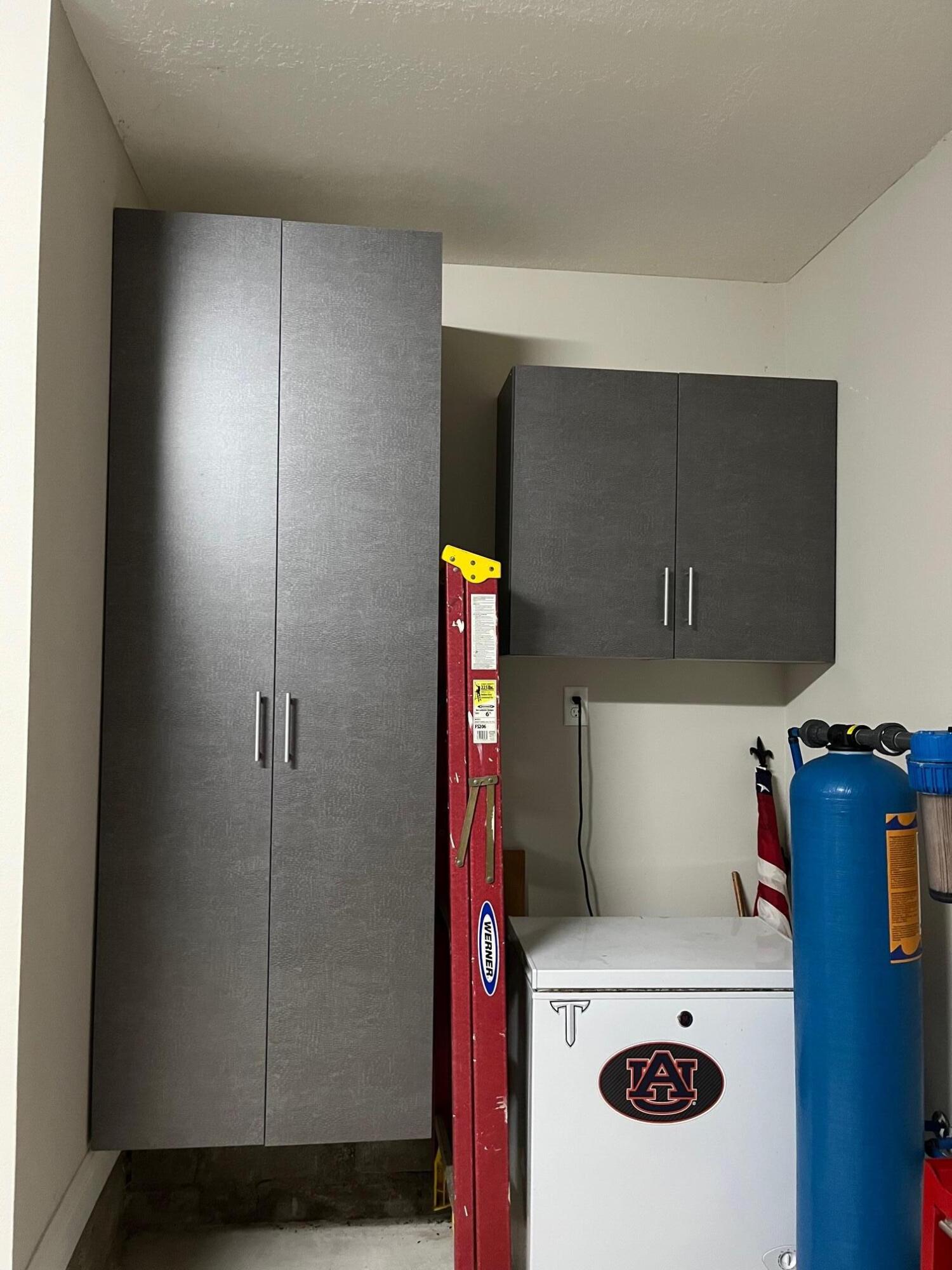 WHISPERING PINES - Residential