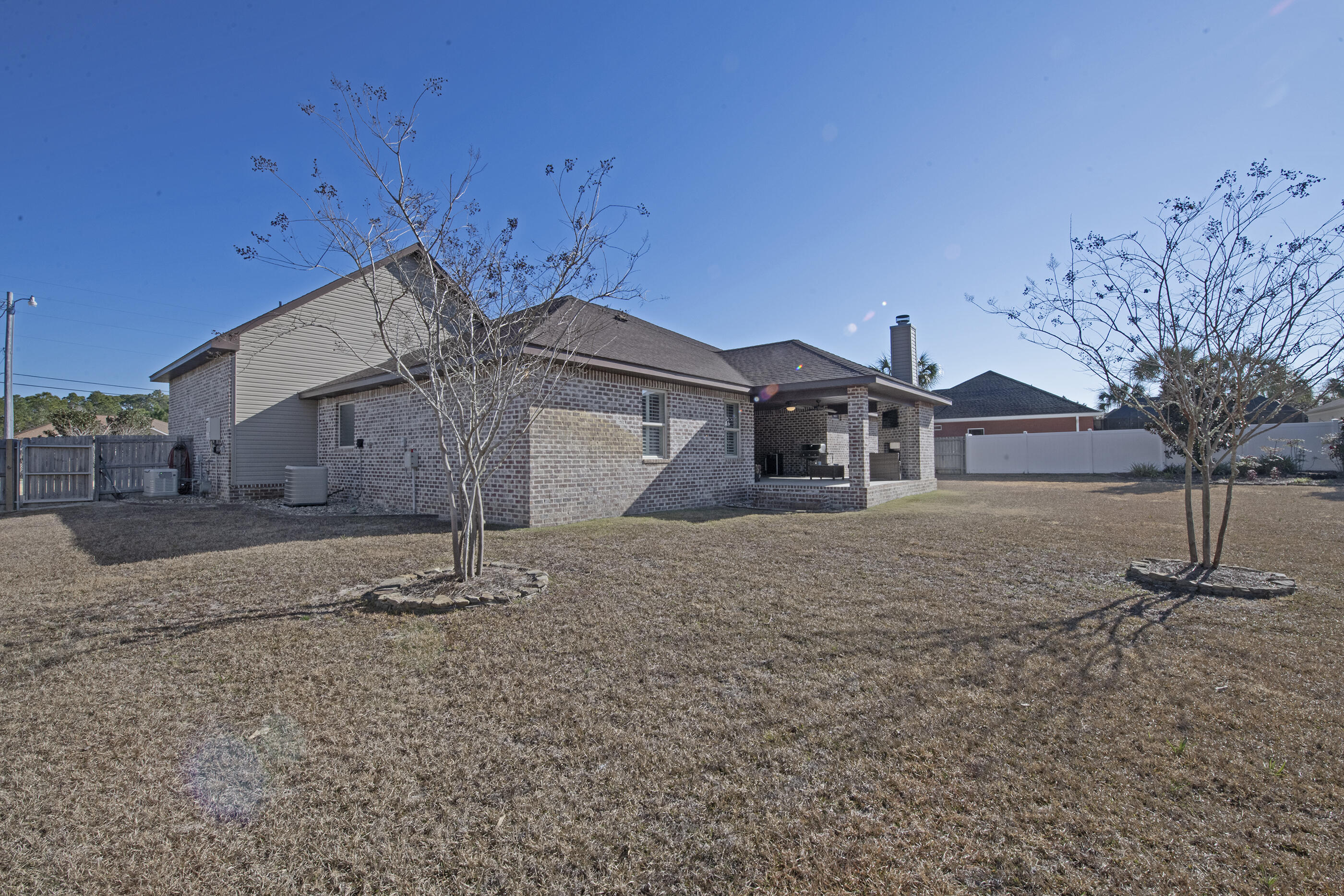 WHISPERING PINES - Residential