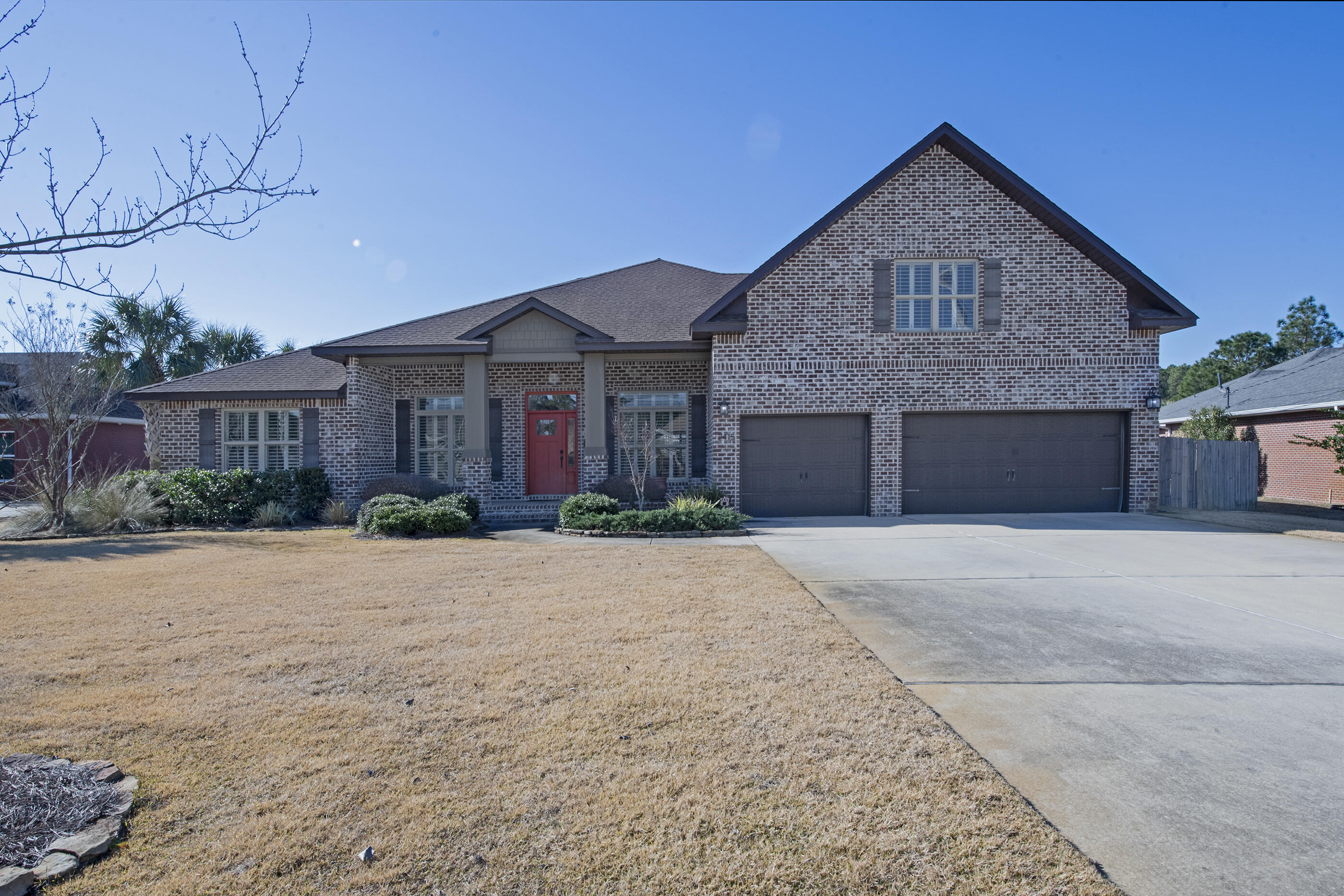 WHISPERING PINES - Residential