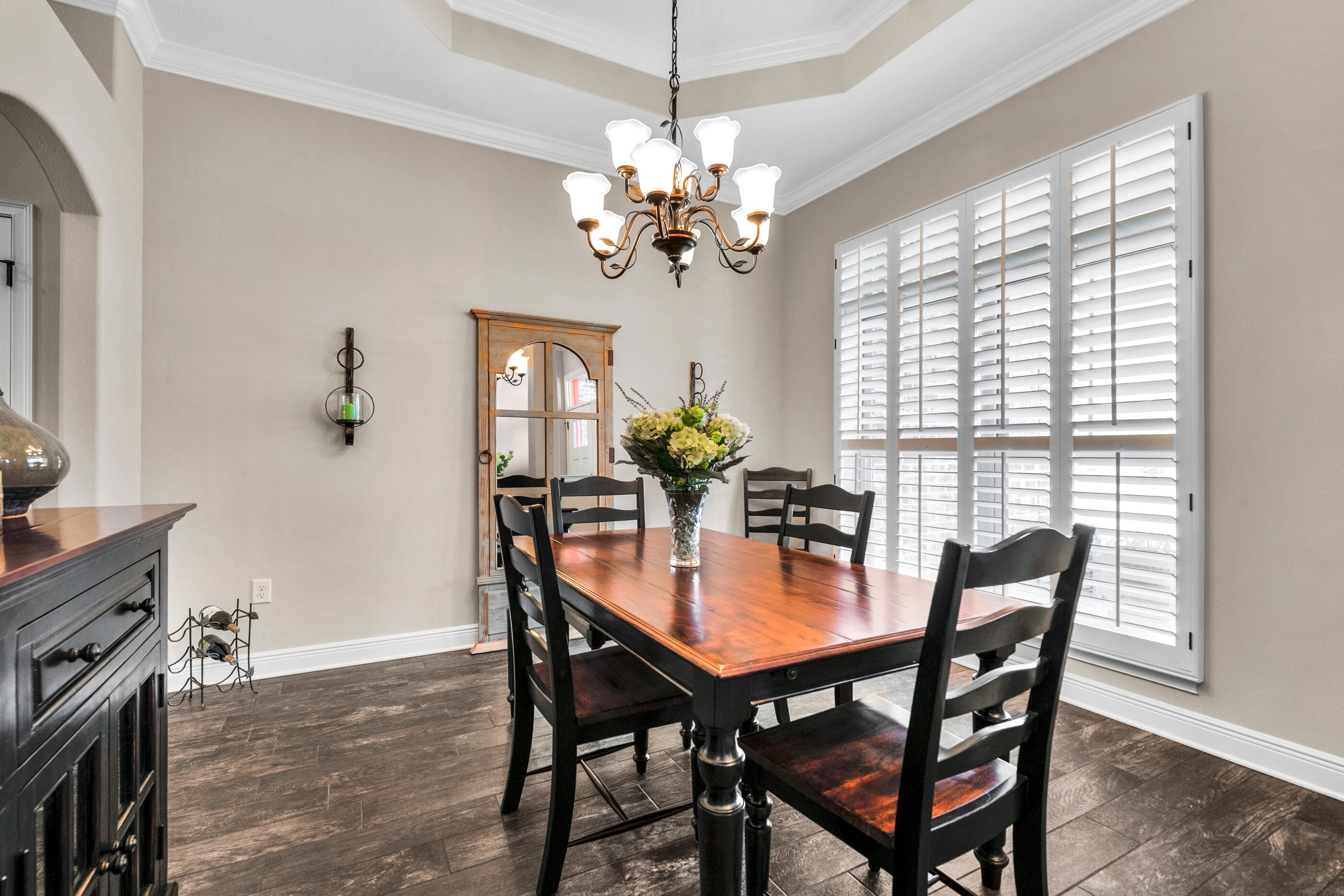 WHISPERING PINES - Residential