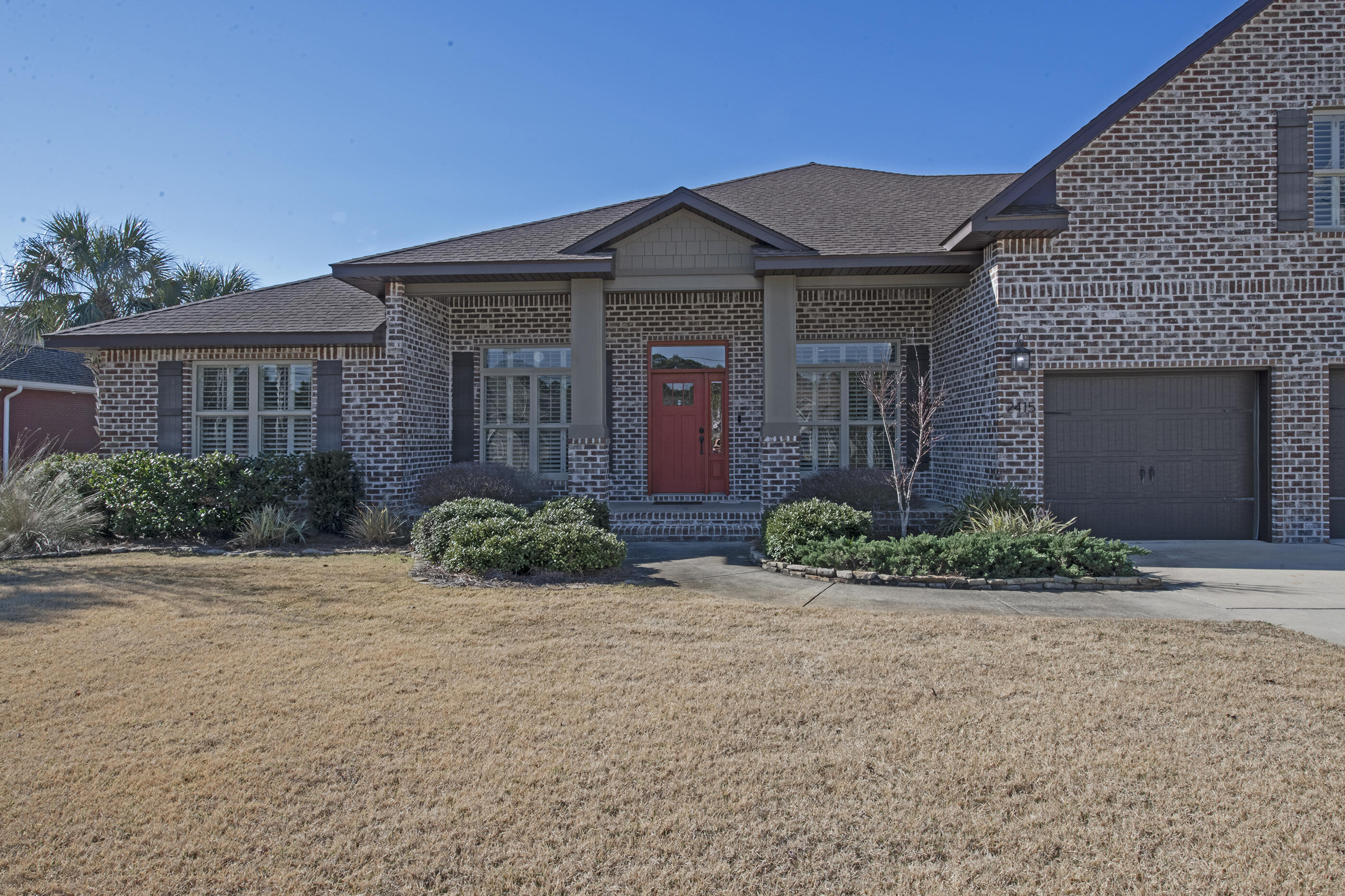 WHISPERING PINES - Residential