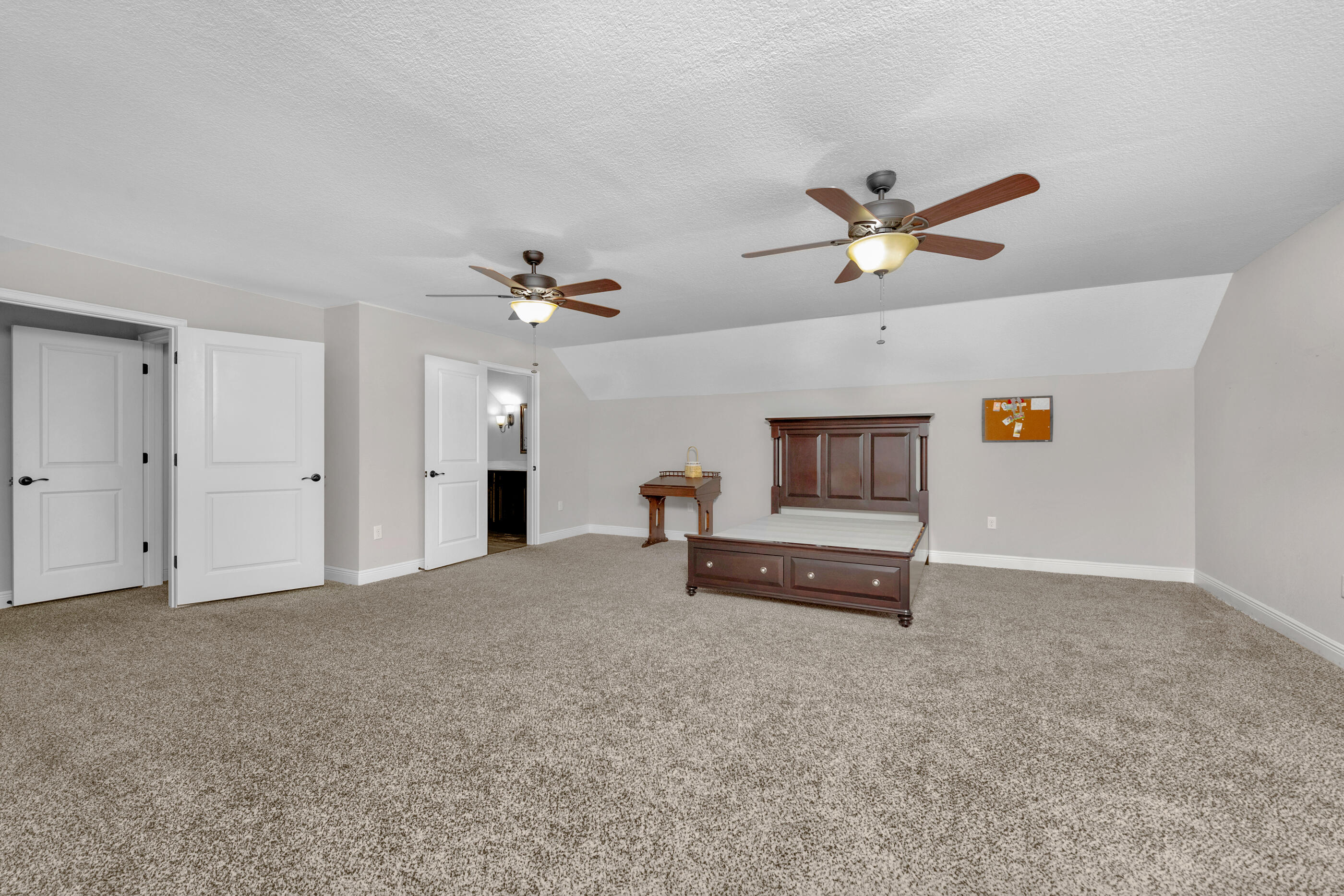 WHISPERING PINES - Residential