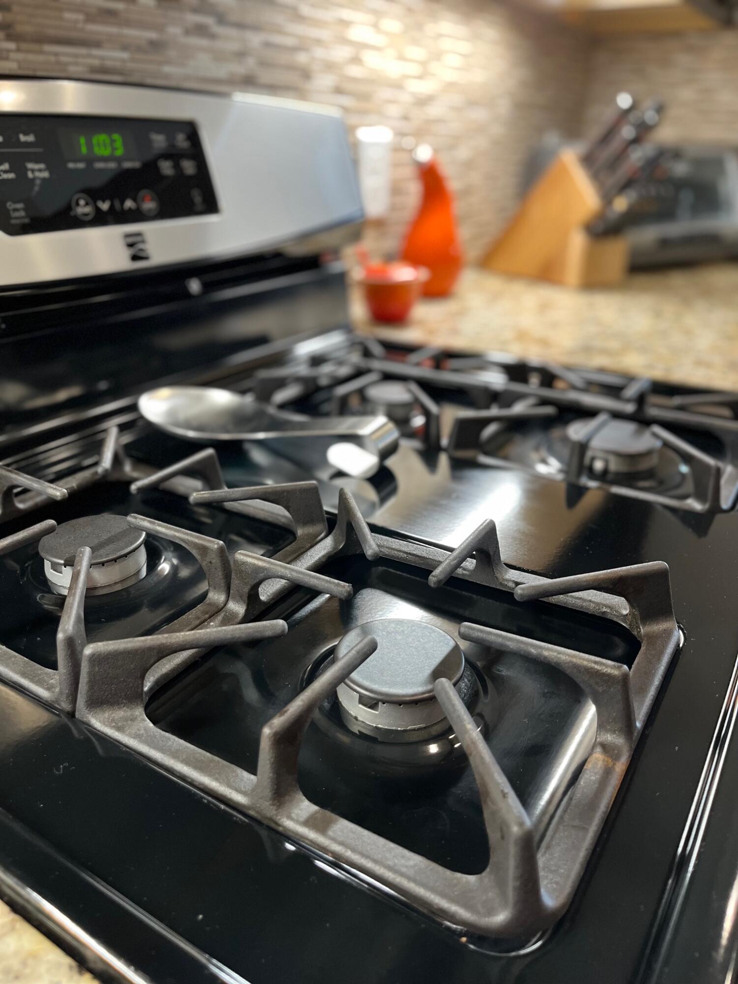 WHISPERING PINES - Residential