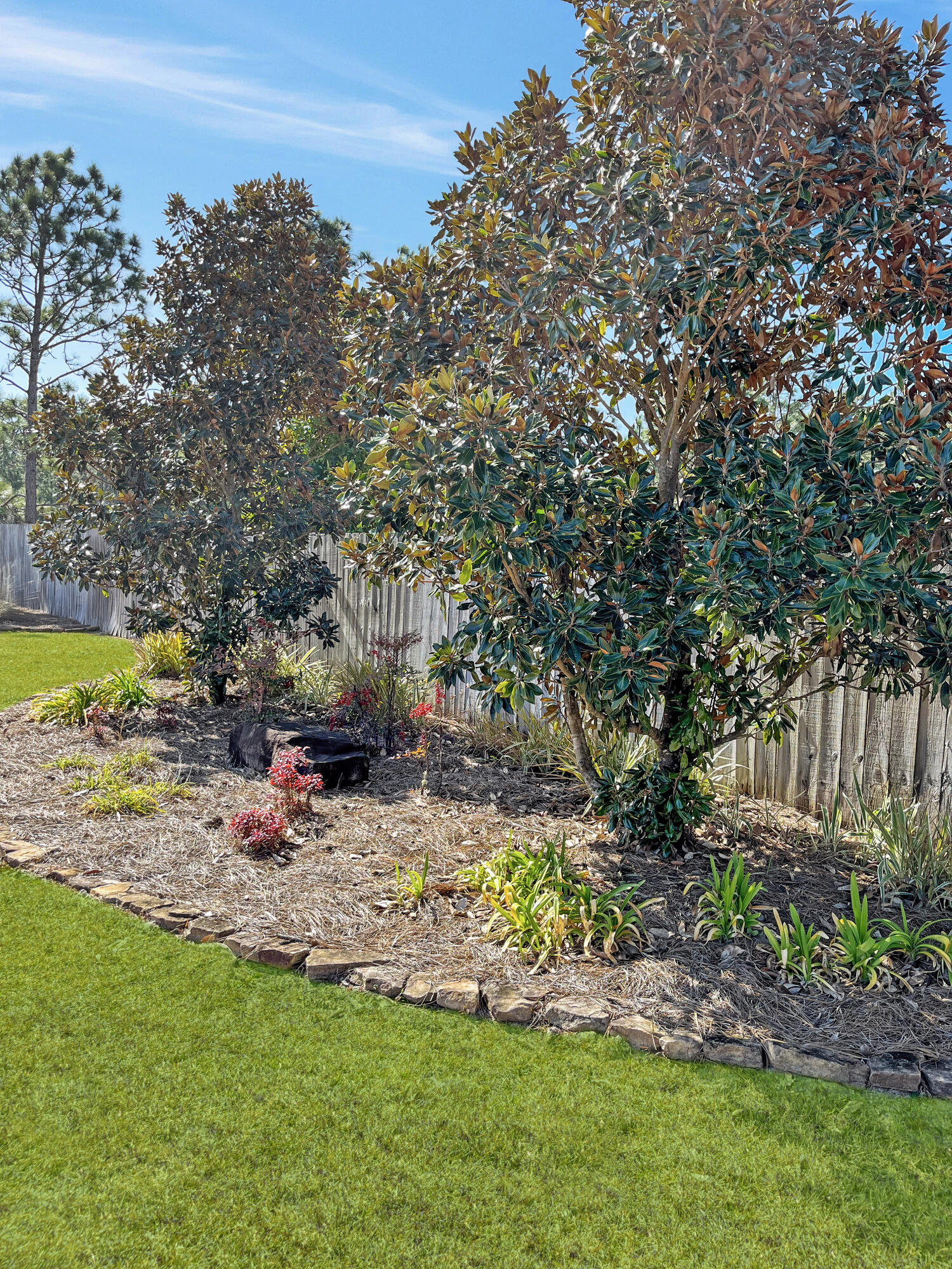 WHISPERING PINES - Residential