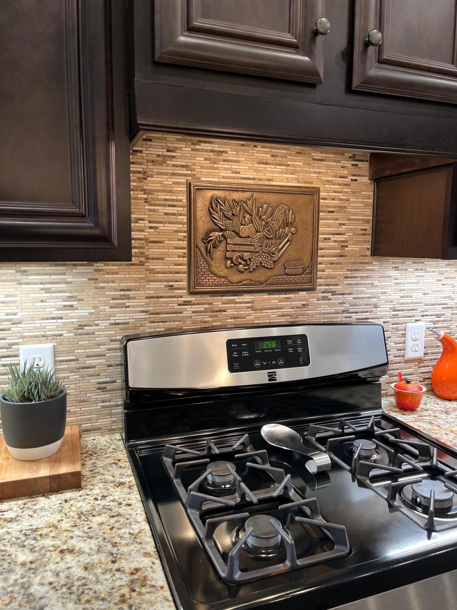 WHISPERING PINES - Residential