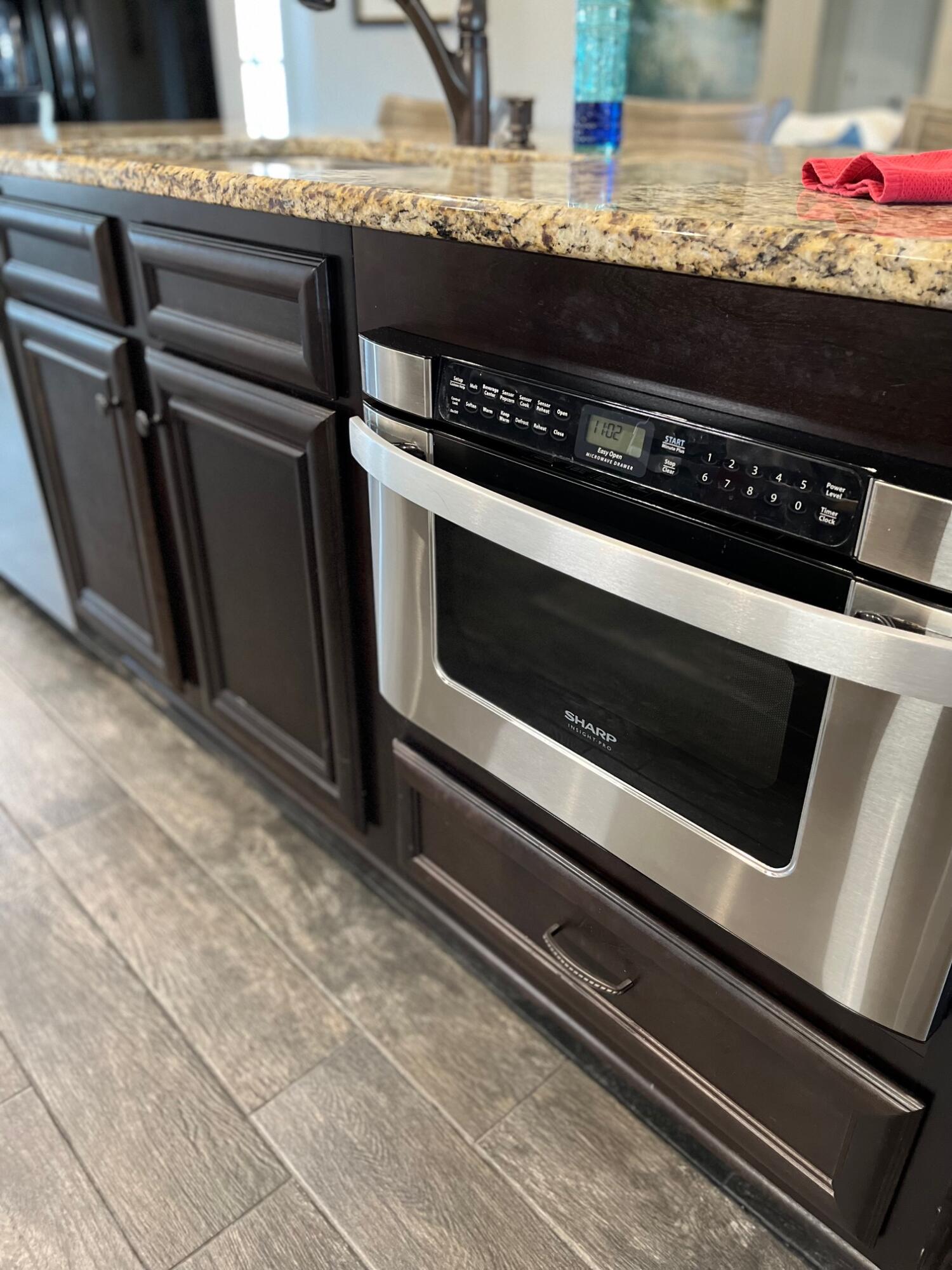 WHISPERING PINES - Residential