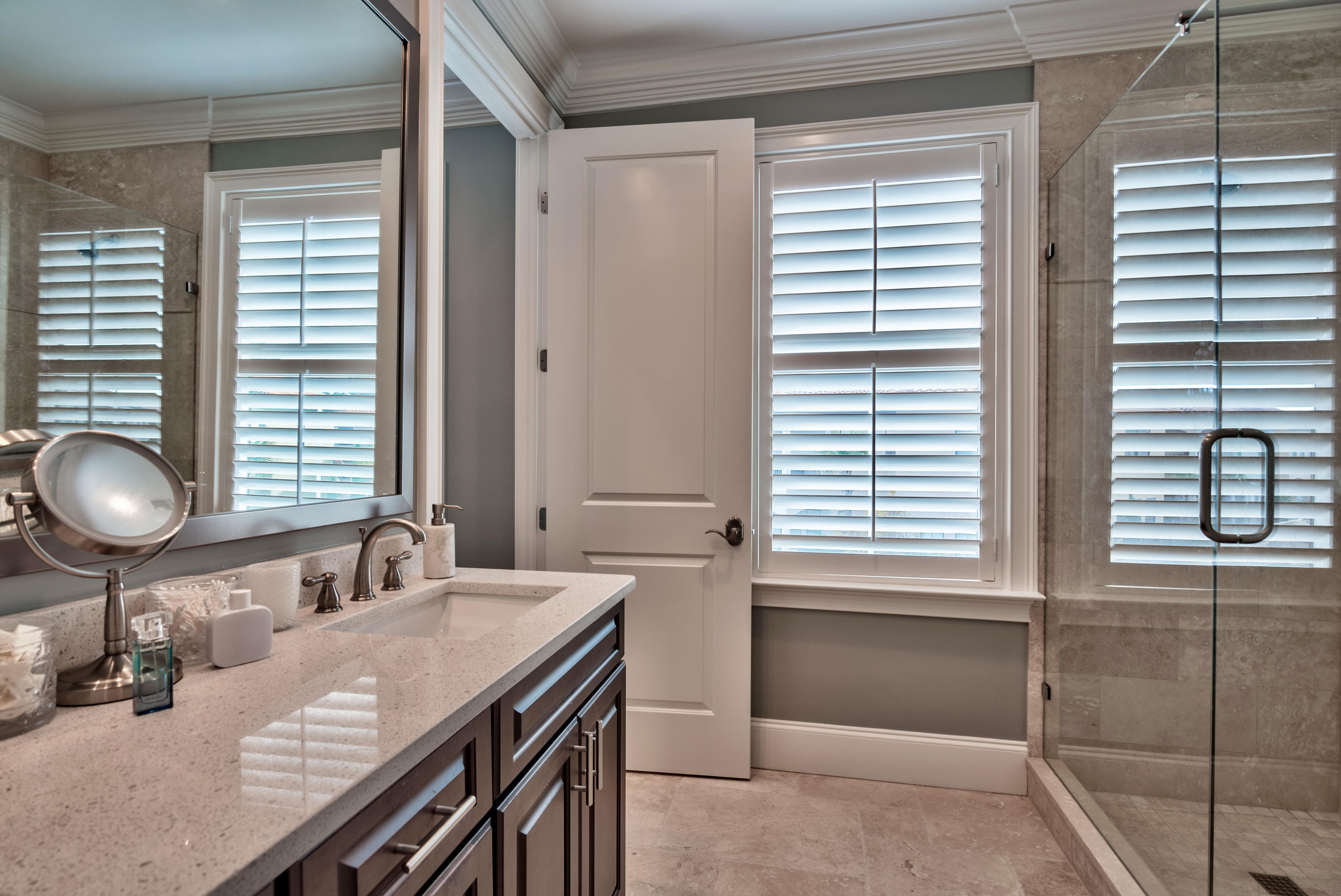 VILLA LAGO - Residential