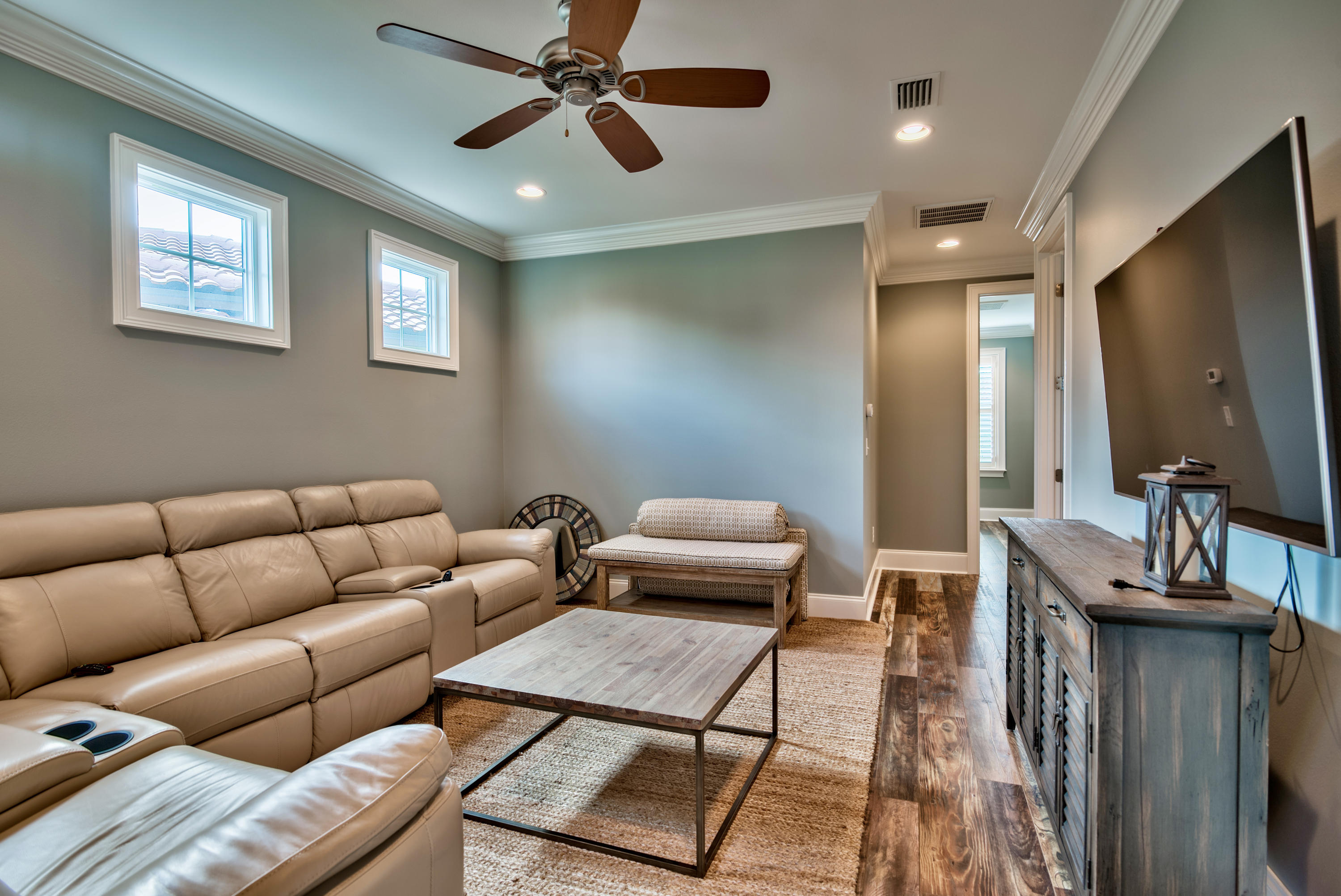 VILLA LAGO - Residential