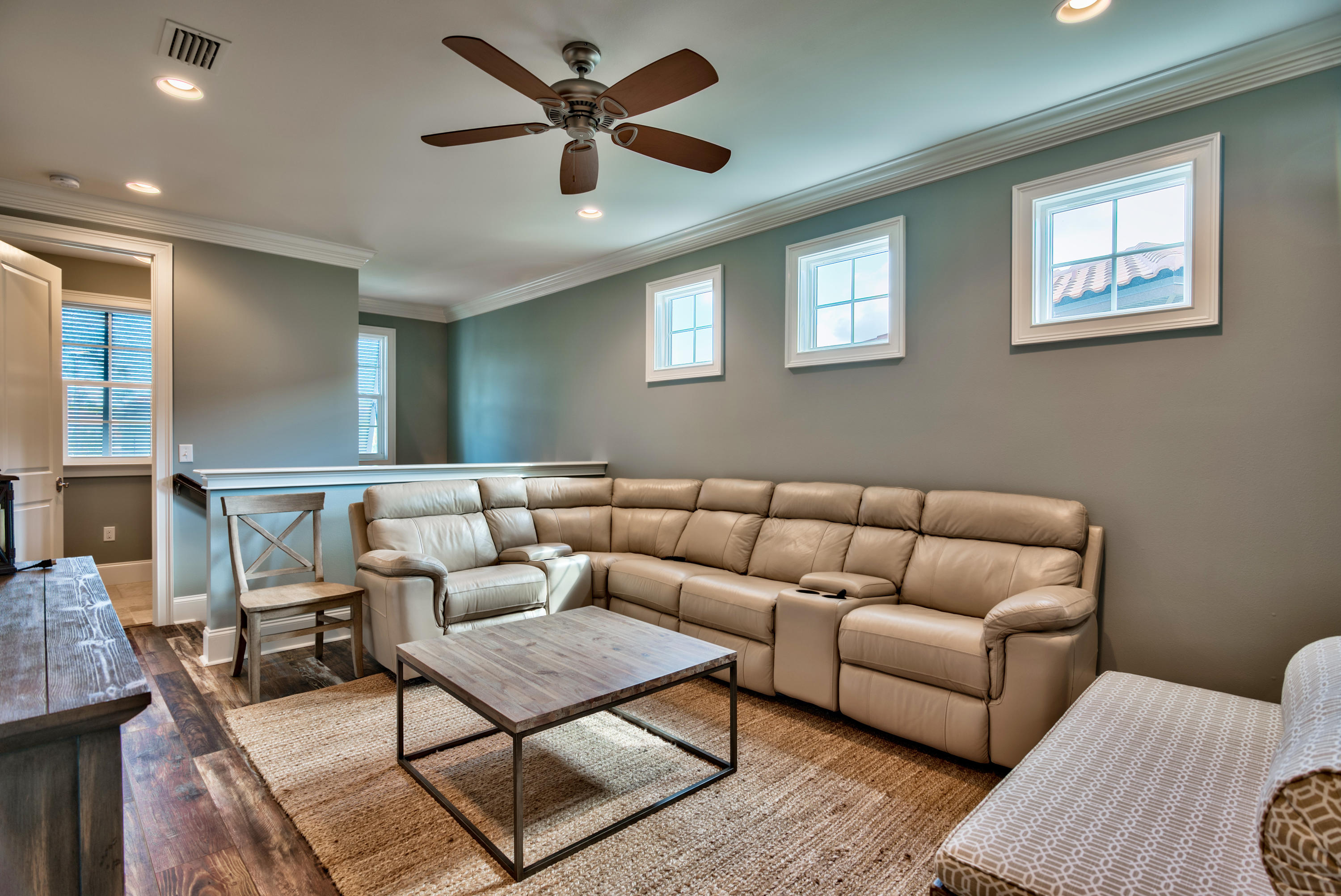 VILLA LAGO - Residential