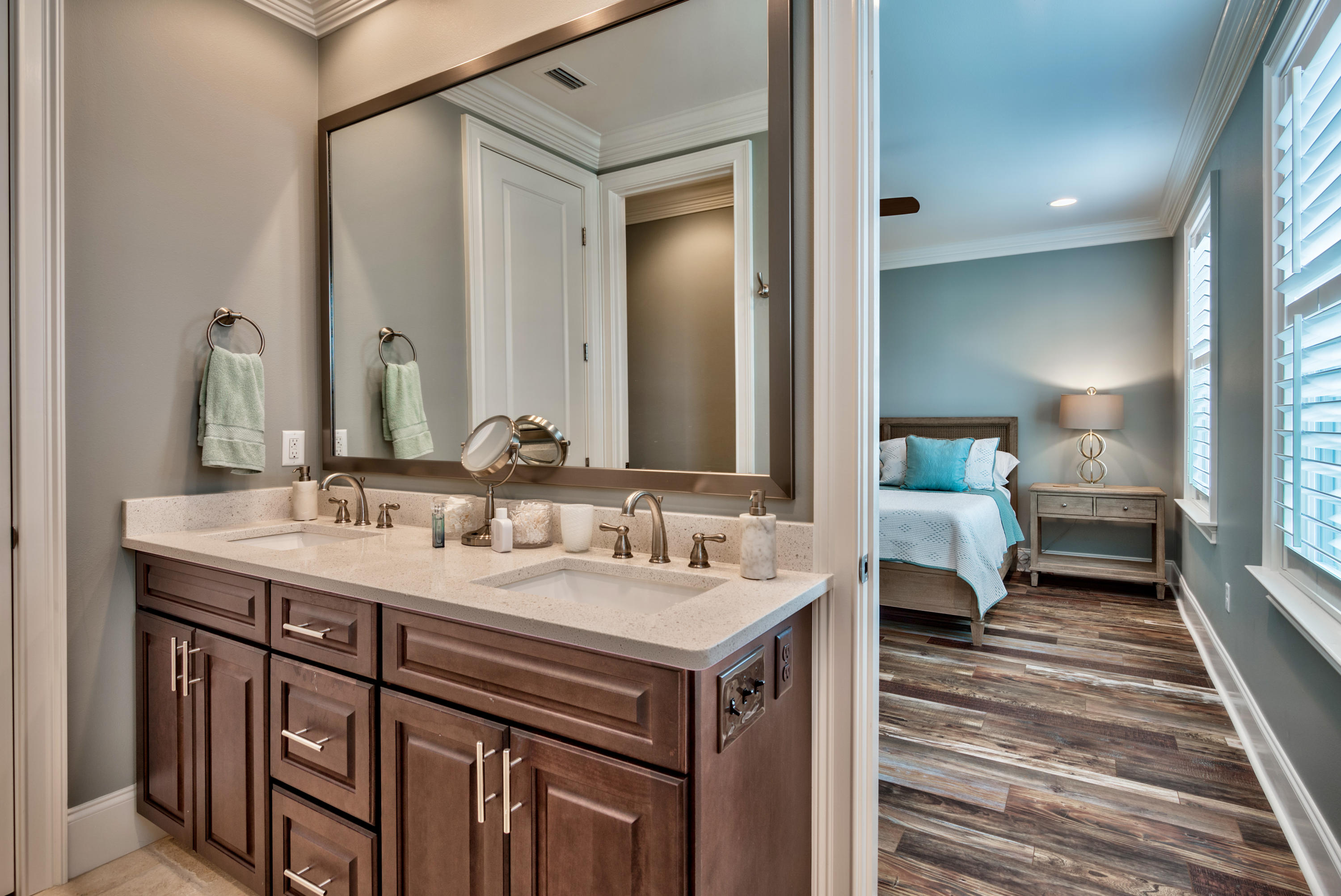 VILLA LAGO - Residential