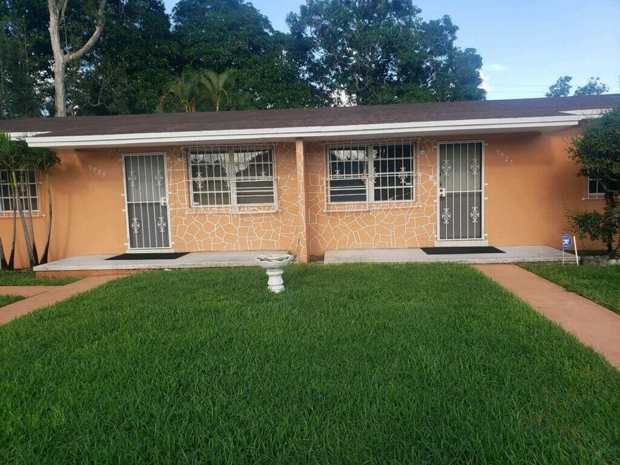 DUPLEX FOR SALE! Priced to sell quickly. Both units can be rented for 1400/monthly