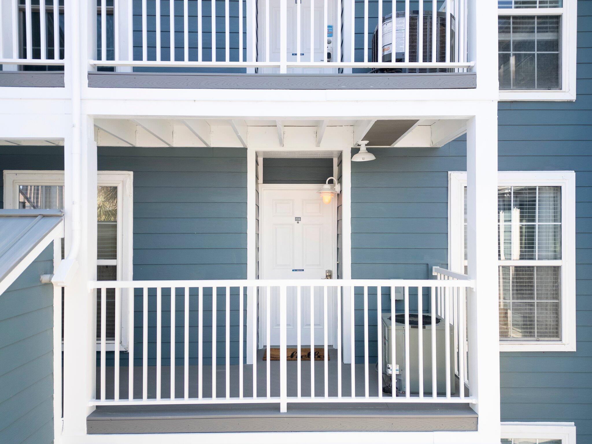 SUMMER BREEZE CONDO - Residential