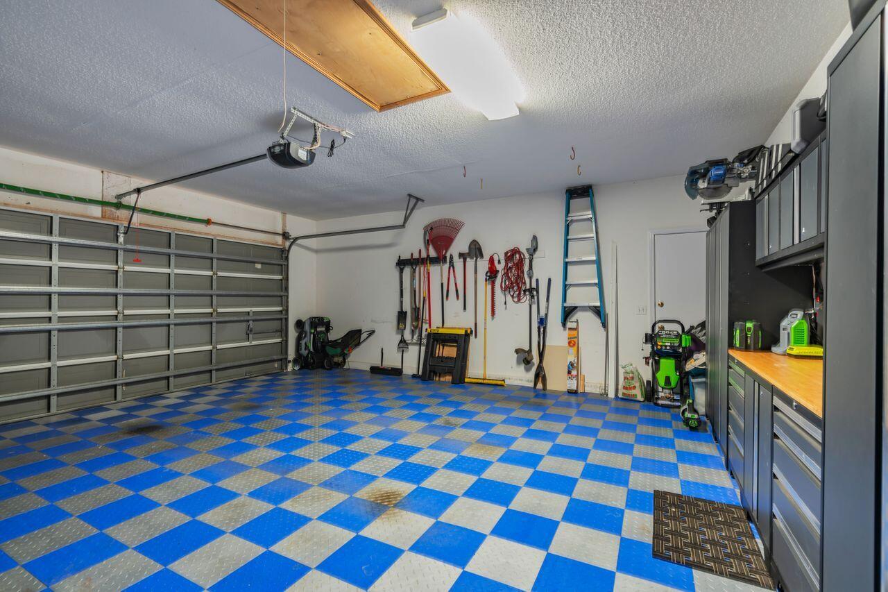 LONGWOOD PINES S/D - Residential