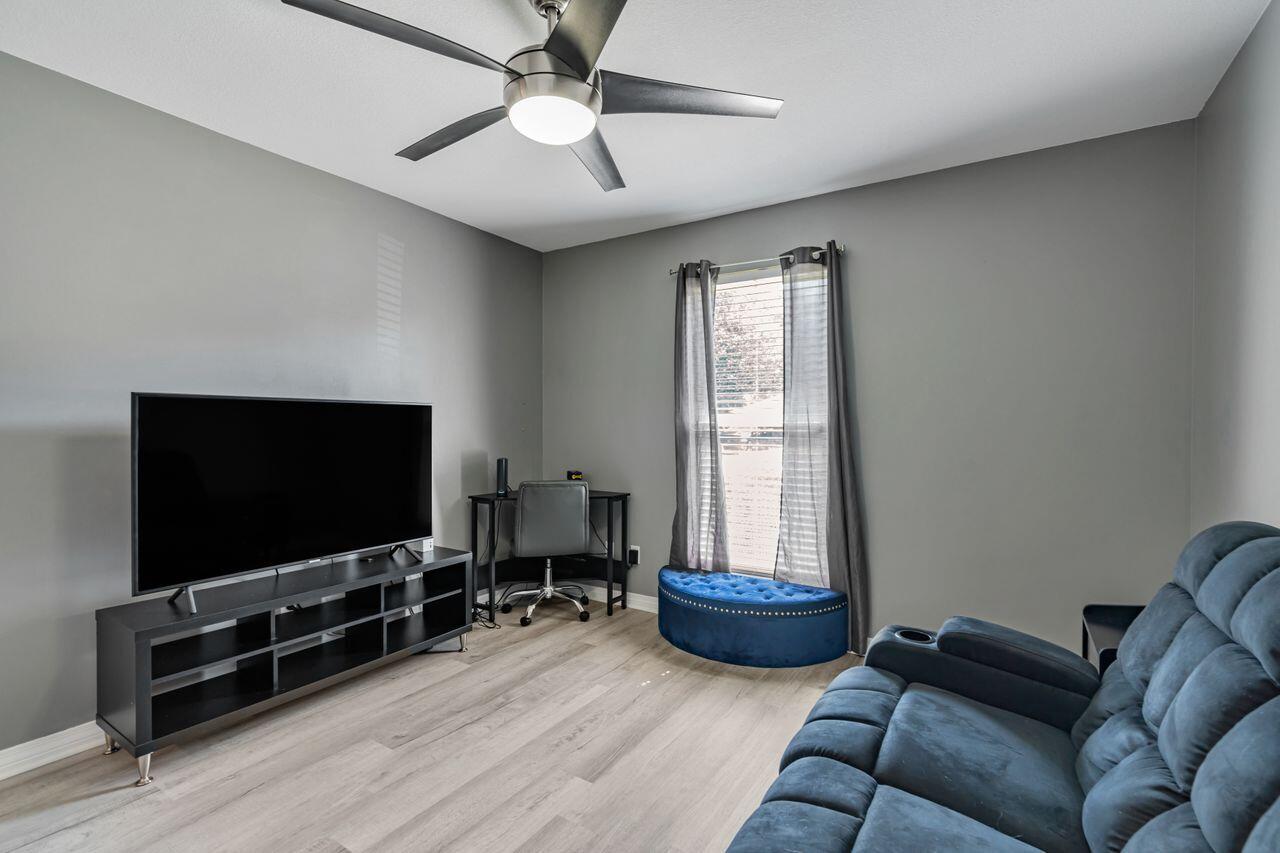 LONGWOOD PINES S/D - Residential