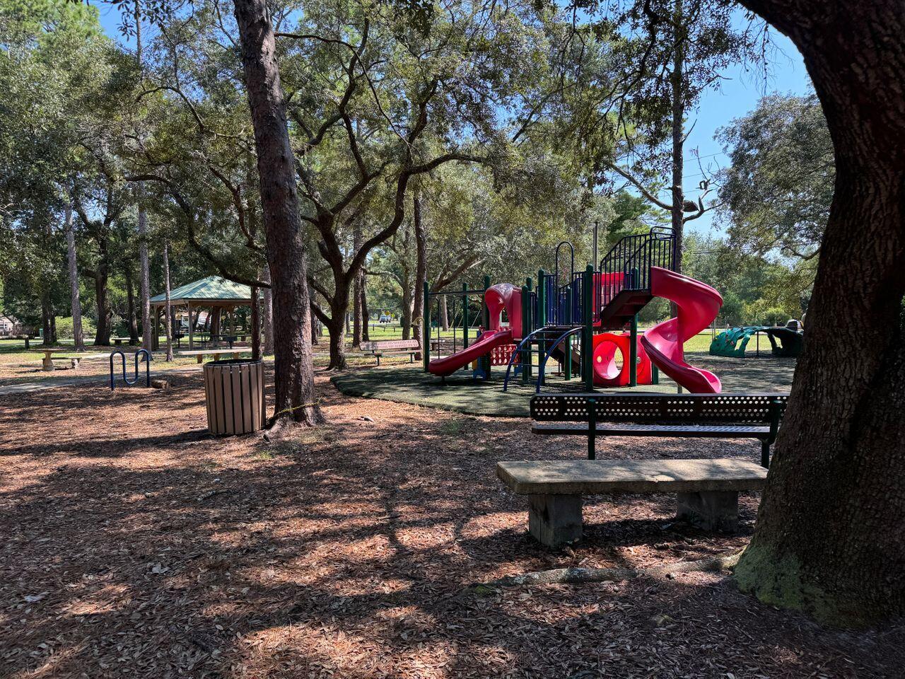 LONGWOOD PINES S/D - Residential