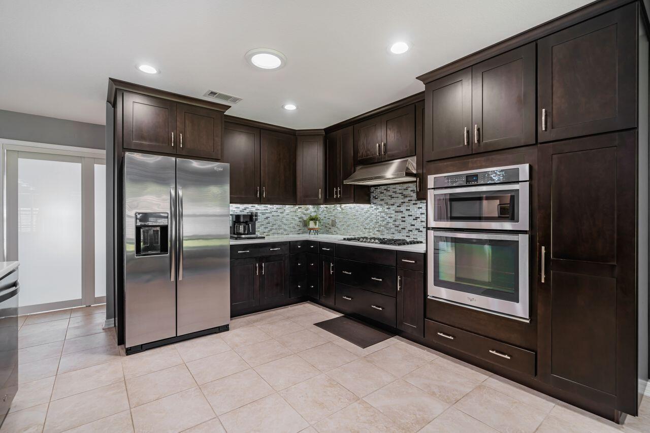 LONGWOOD PINES S/D - Residential