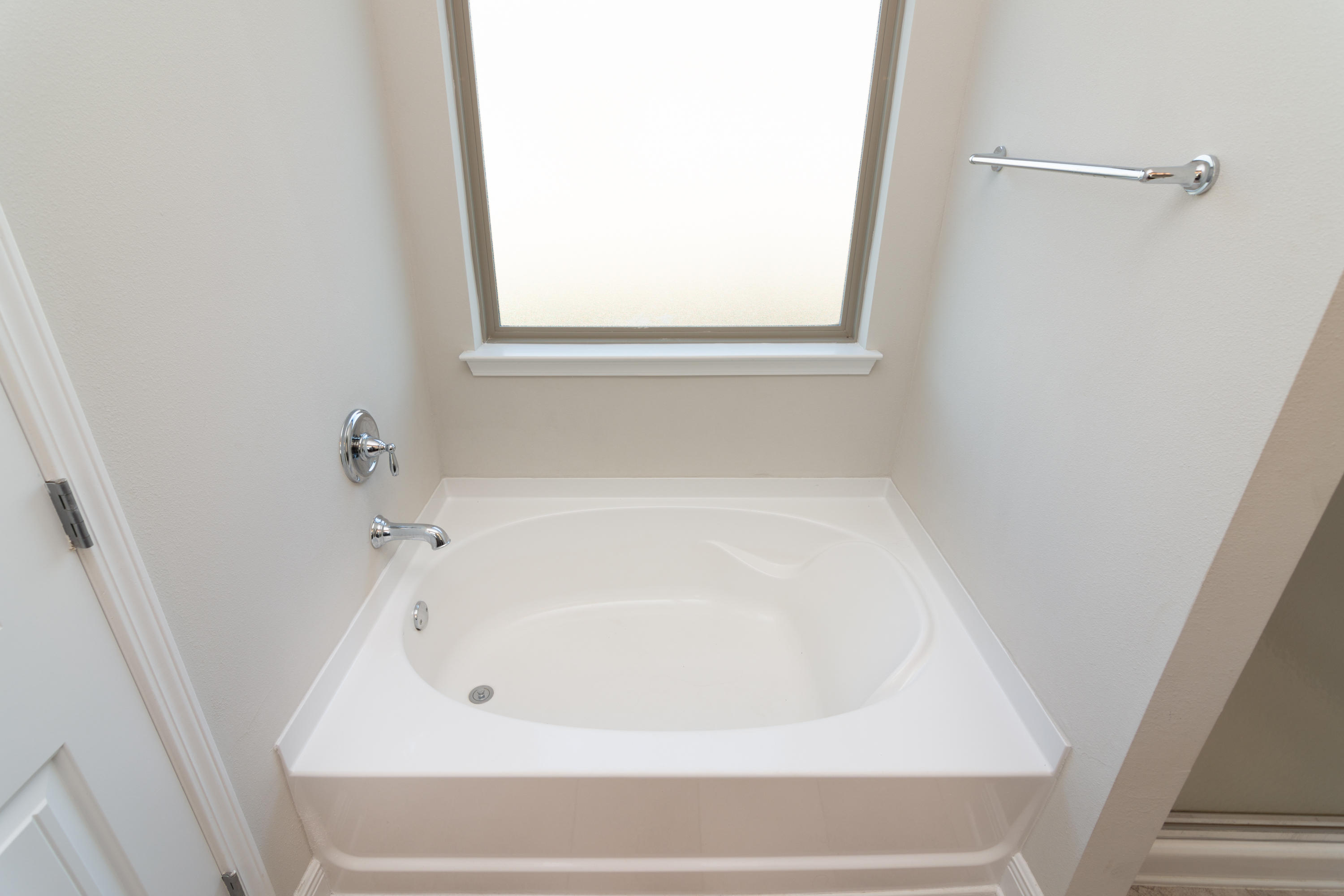 AUTUMN WOODS - Residential