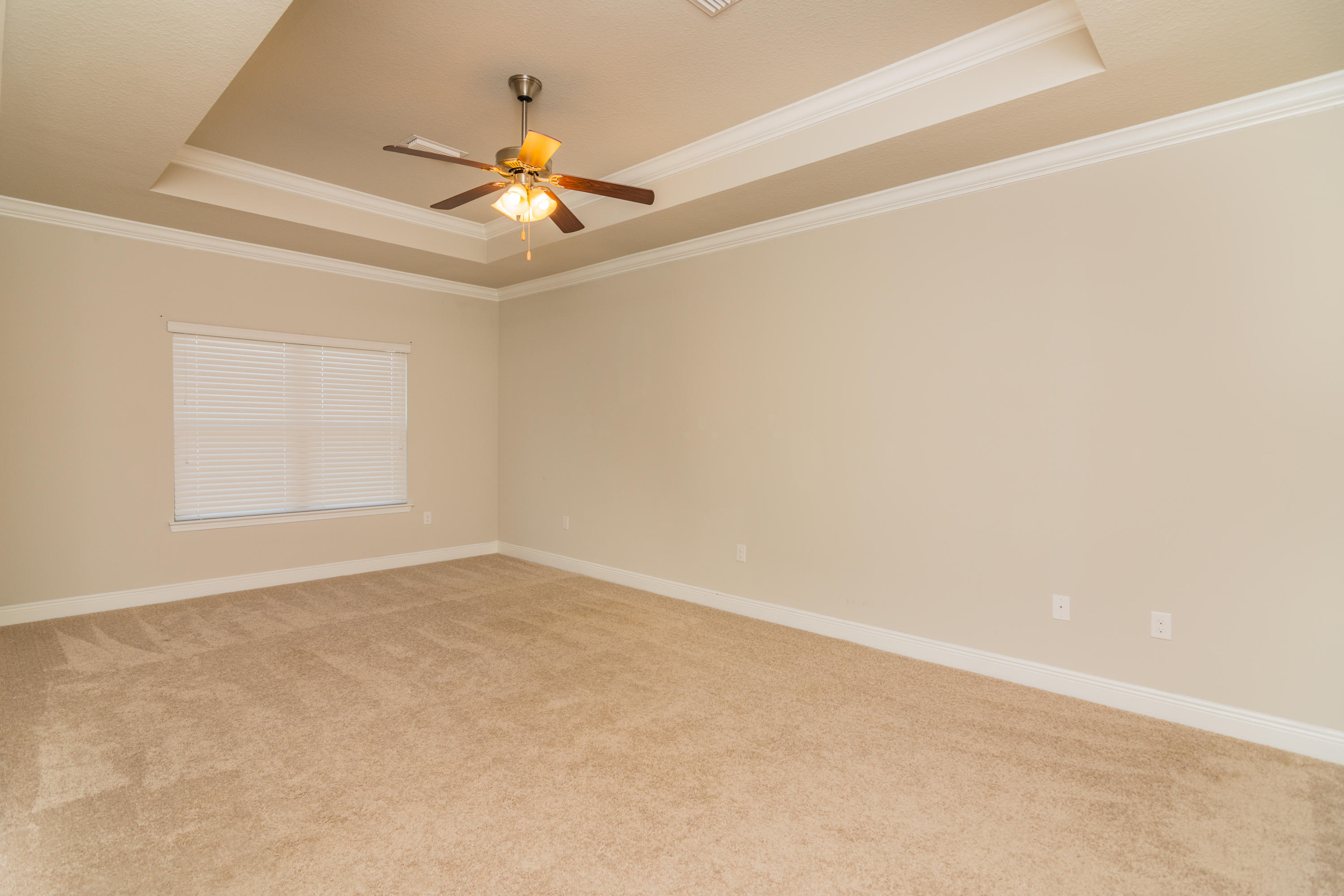 AUTUMN WOODS - Residential