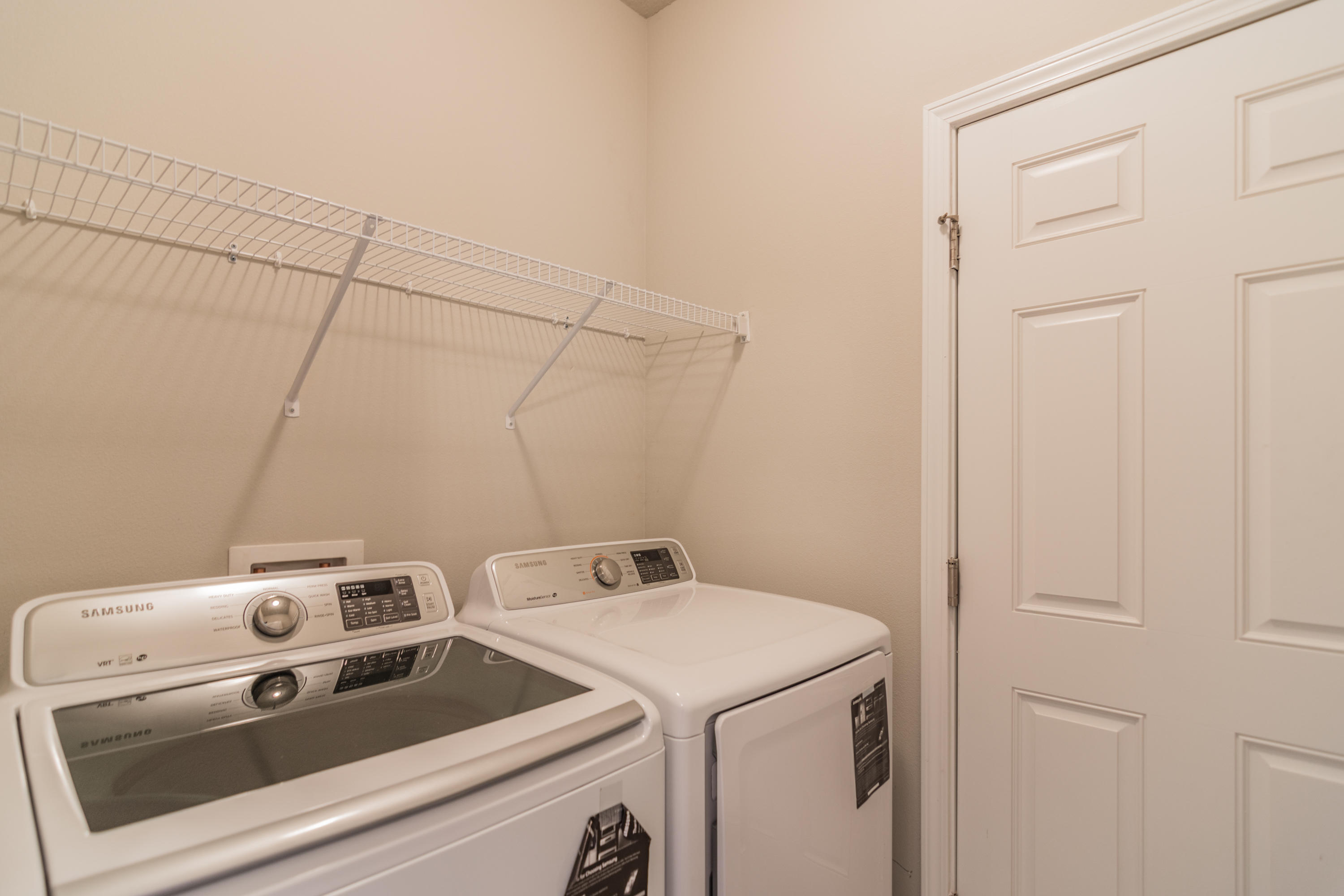 AUTUMN WOODS - Residential