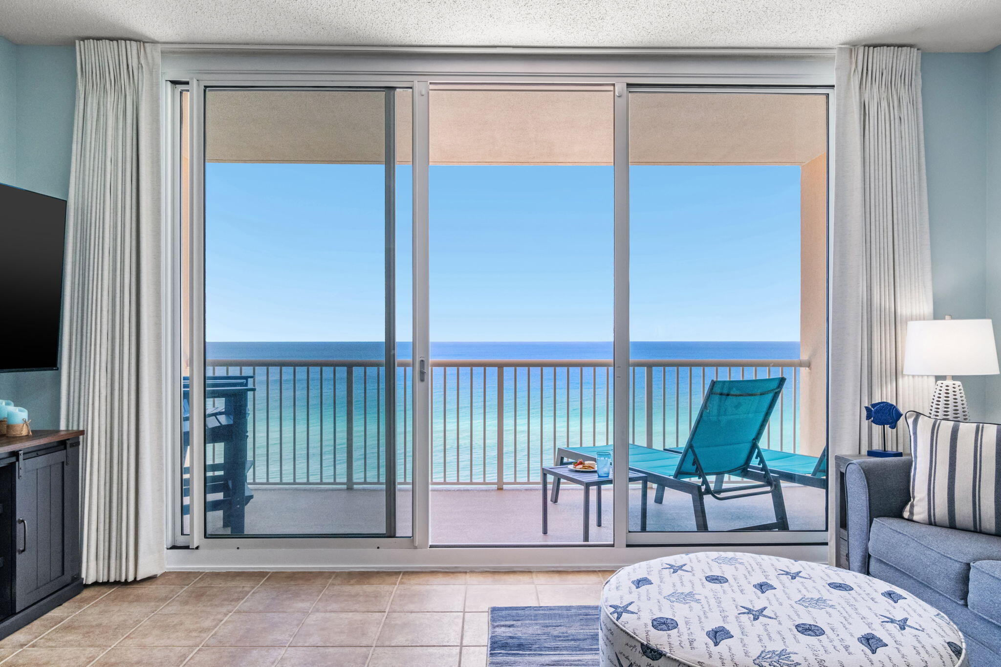 MAJESTIC BEACH TOWERS I - Residential