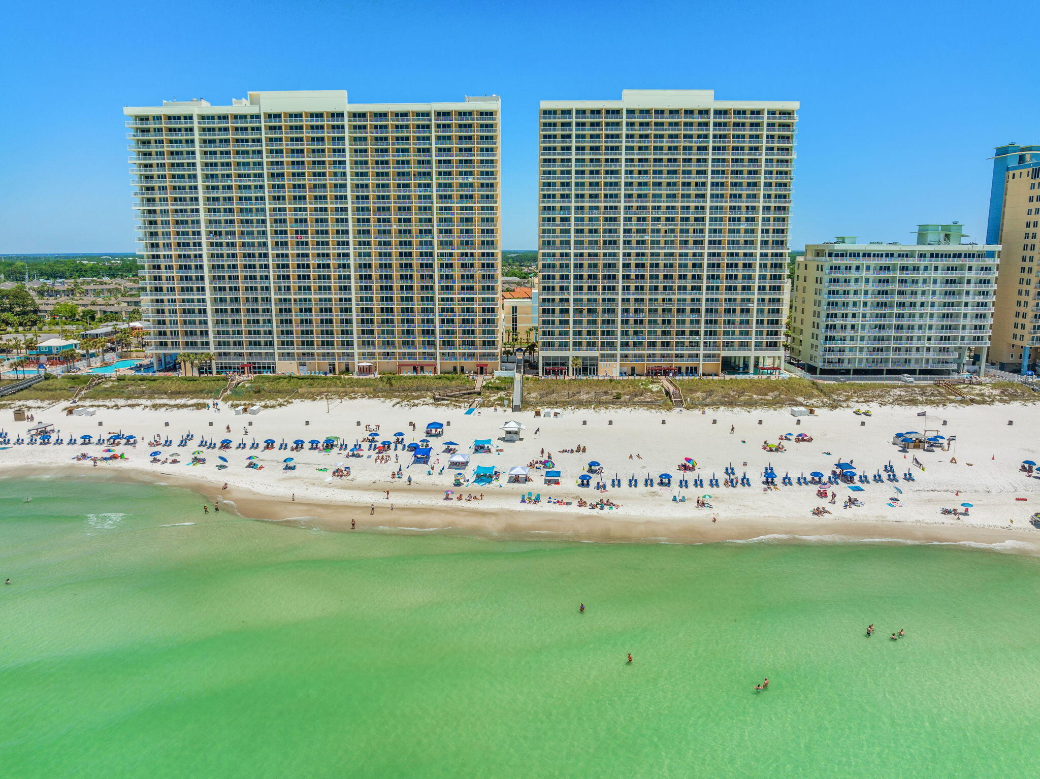 MAJESTIC BEACH TOWERS I - Residential
