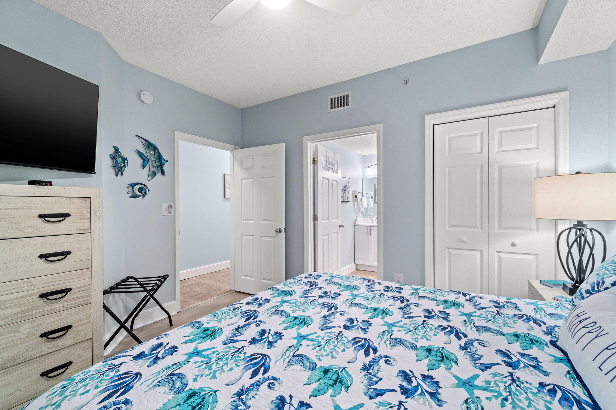 MAJESTIC BEACH TOWERS I - Residential