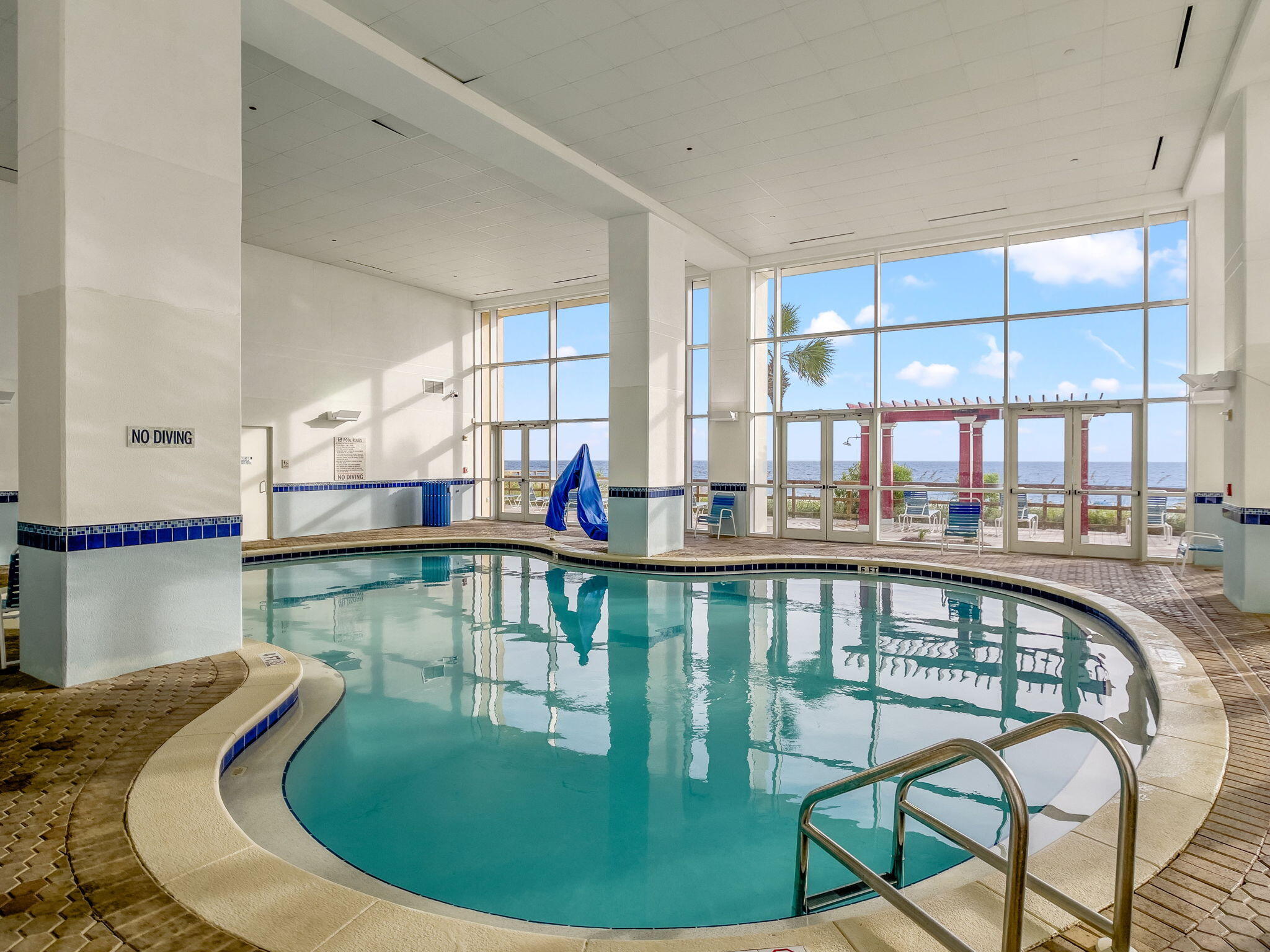 MAJESTIC BEACH TOWERS I - Residential