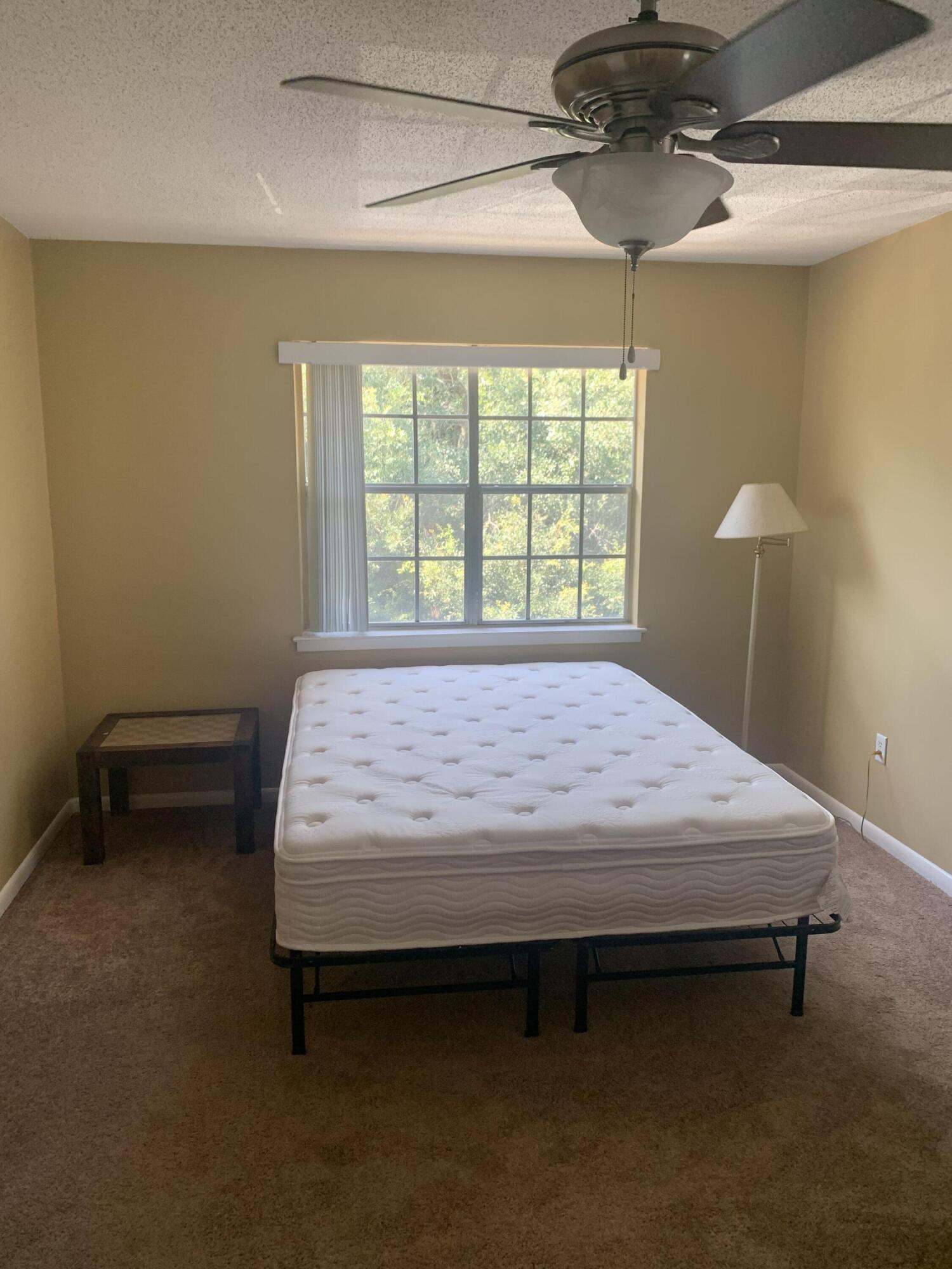 COUNTRY CLUB CONDO - Residential Lease