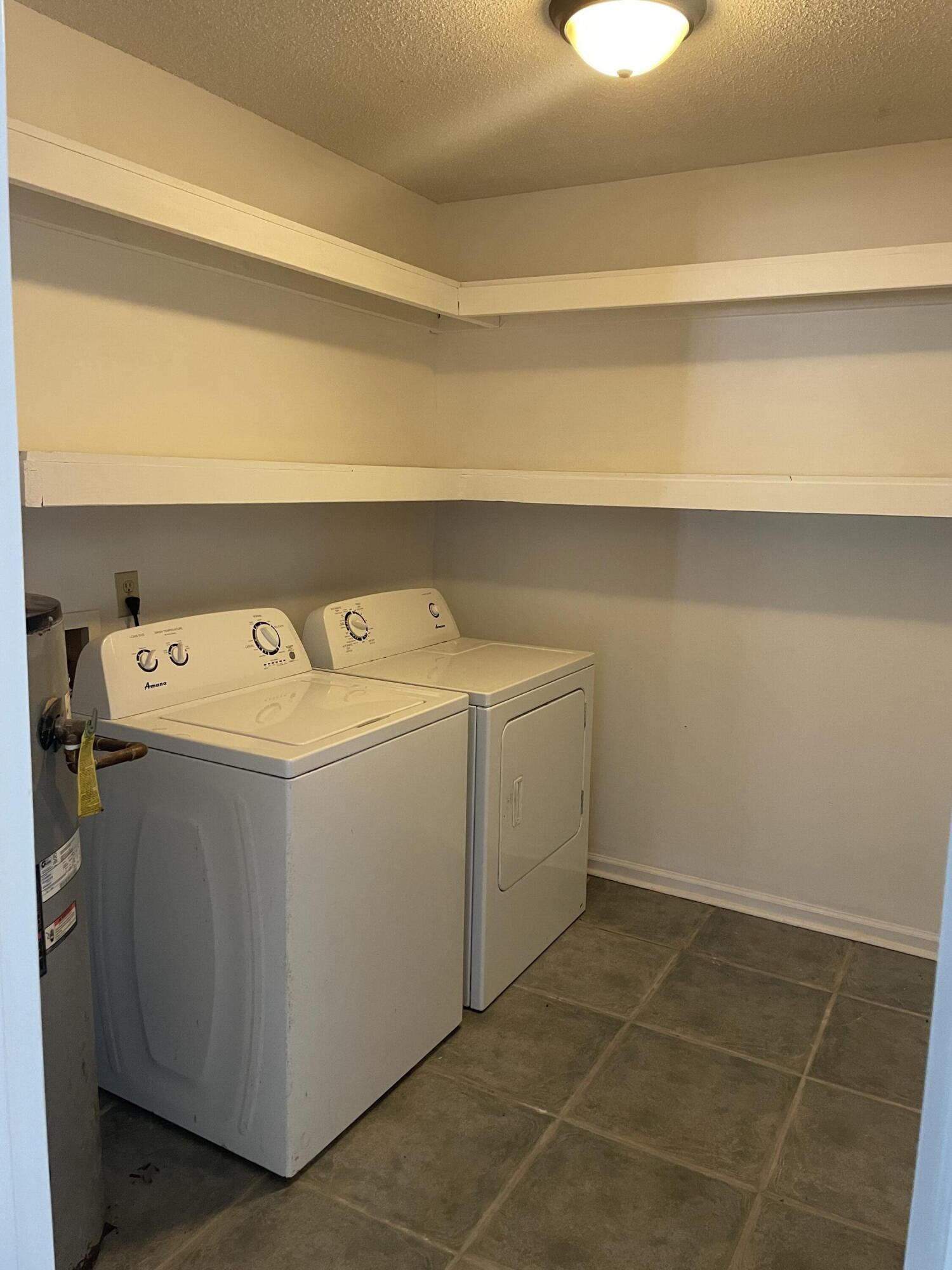 FLORIDA BLANCA T/H unit 2 - Residential Lease