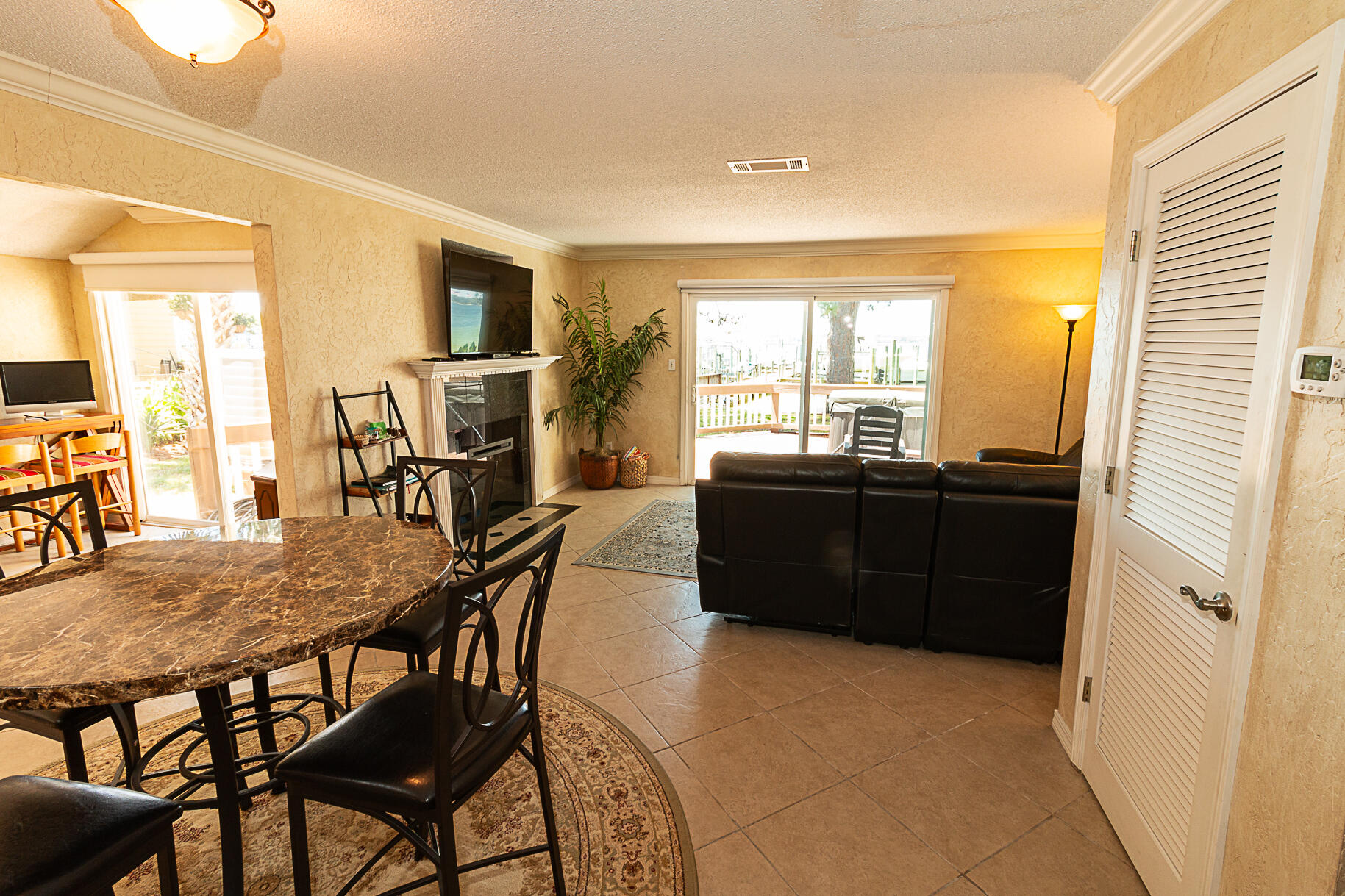 GARNIERS CAY PH 2 - Residential Lease