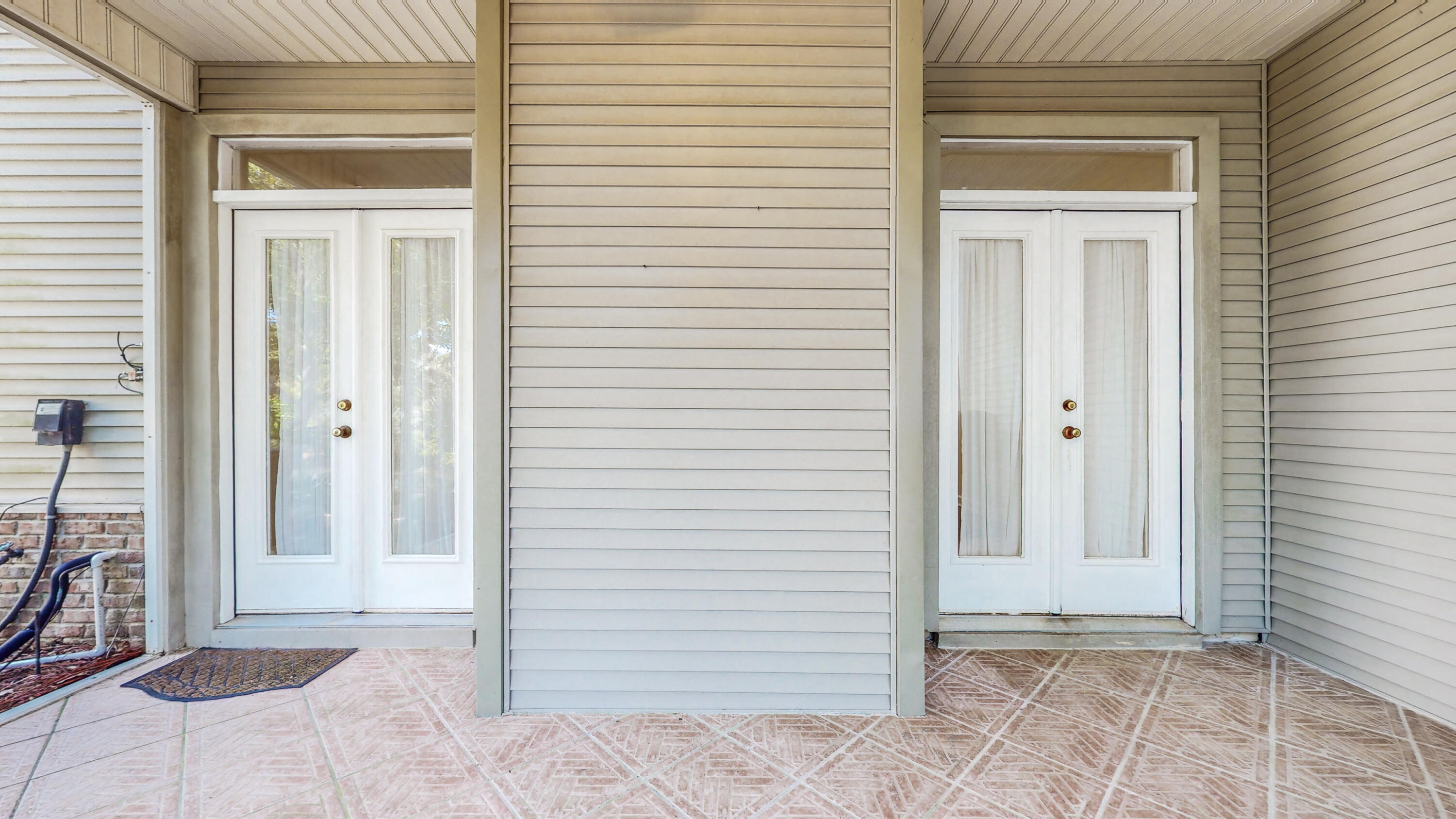 ESCADA - Residential Lease