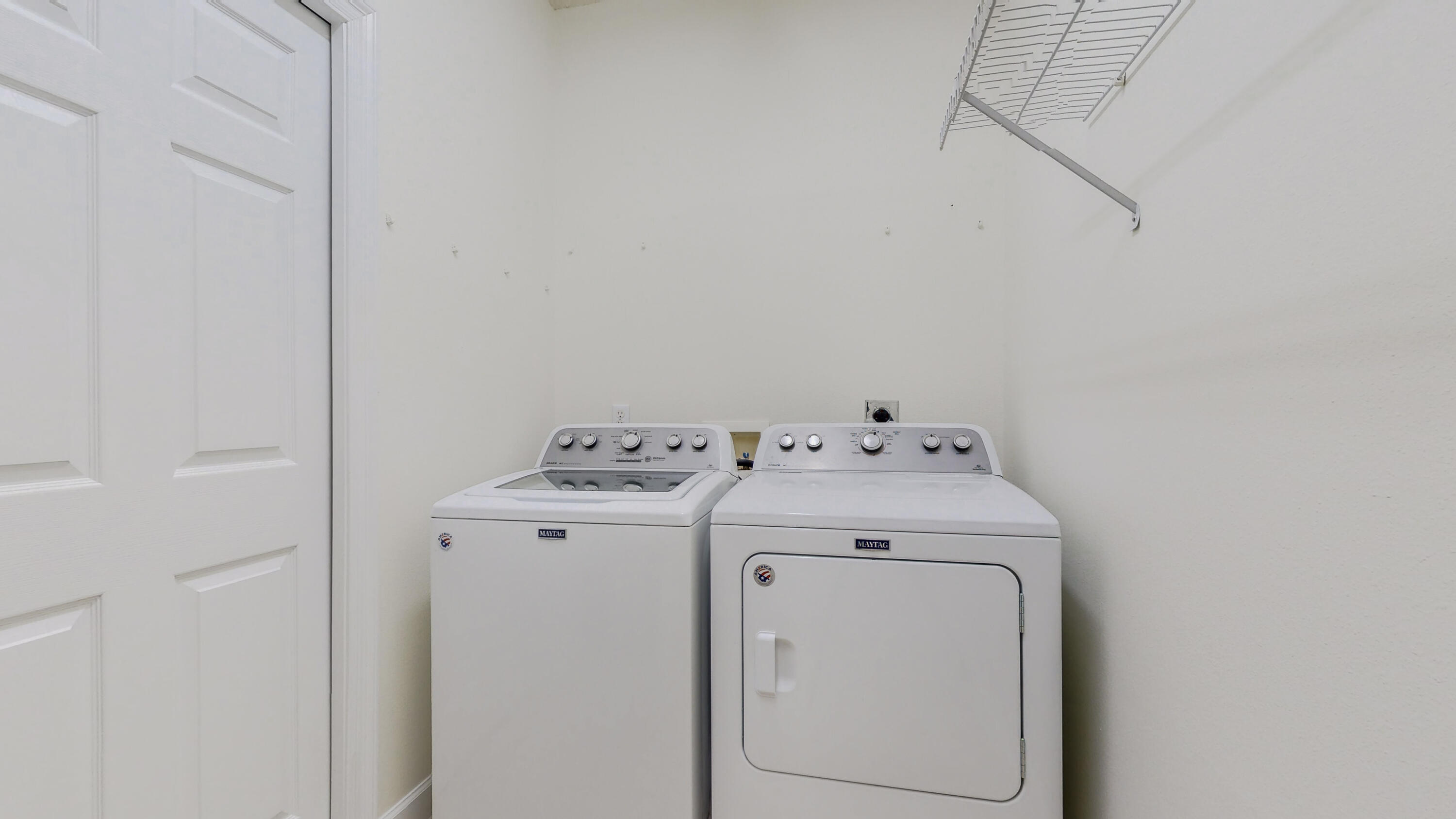 ESCADA - Residential Lease