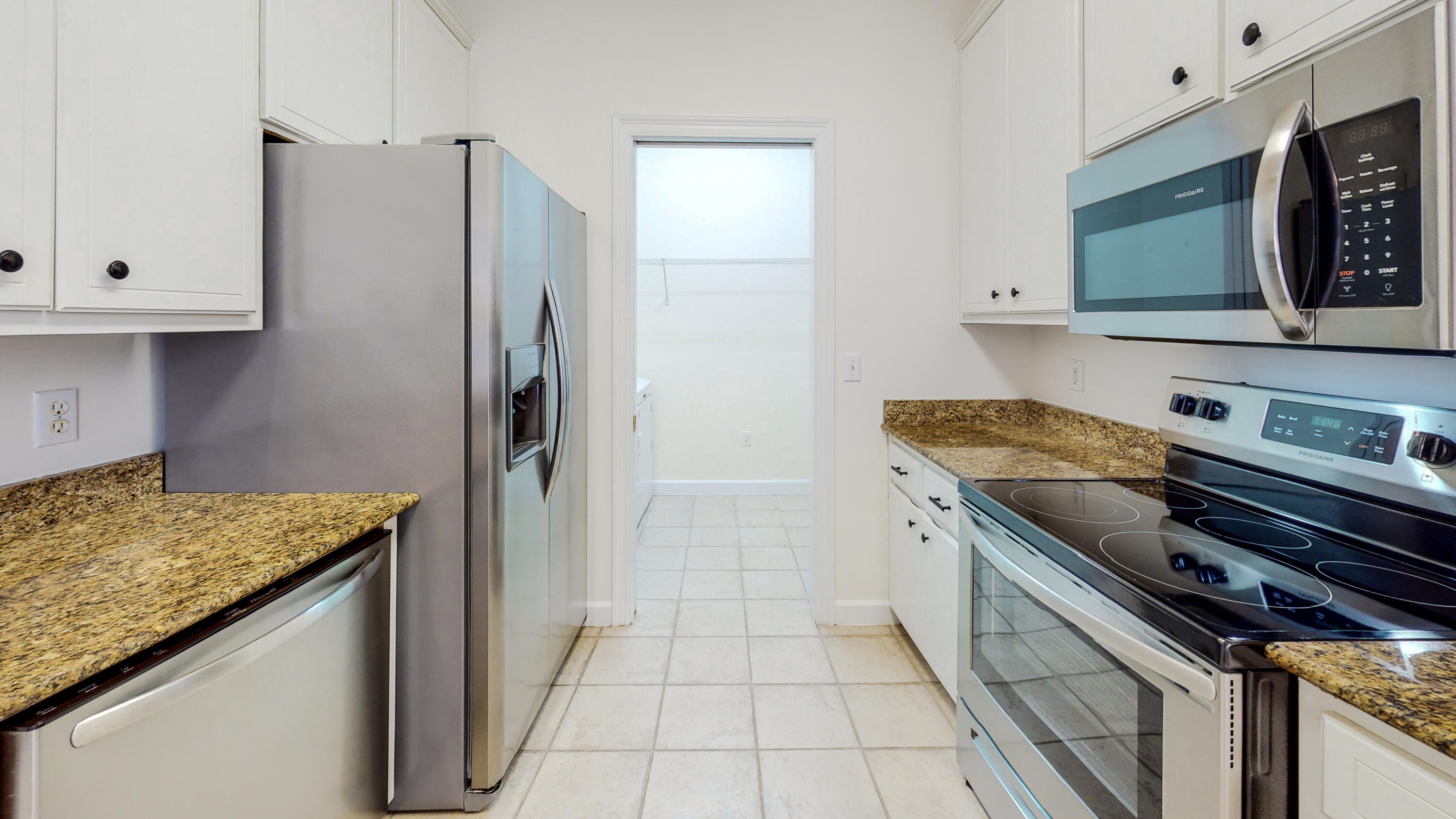 ESCADA - Residential Lease