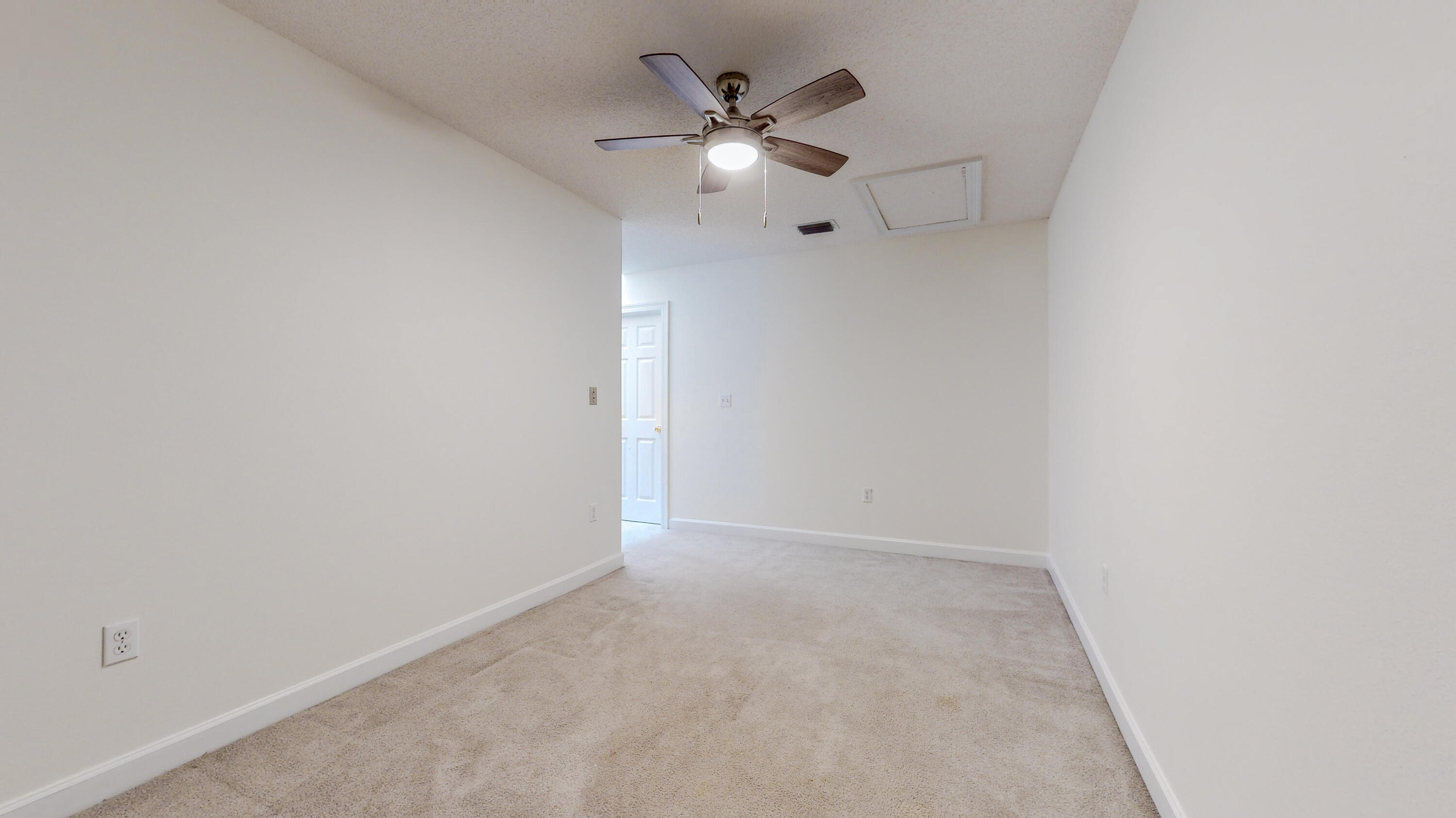 ESCADA - Residential Lease