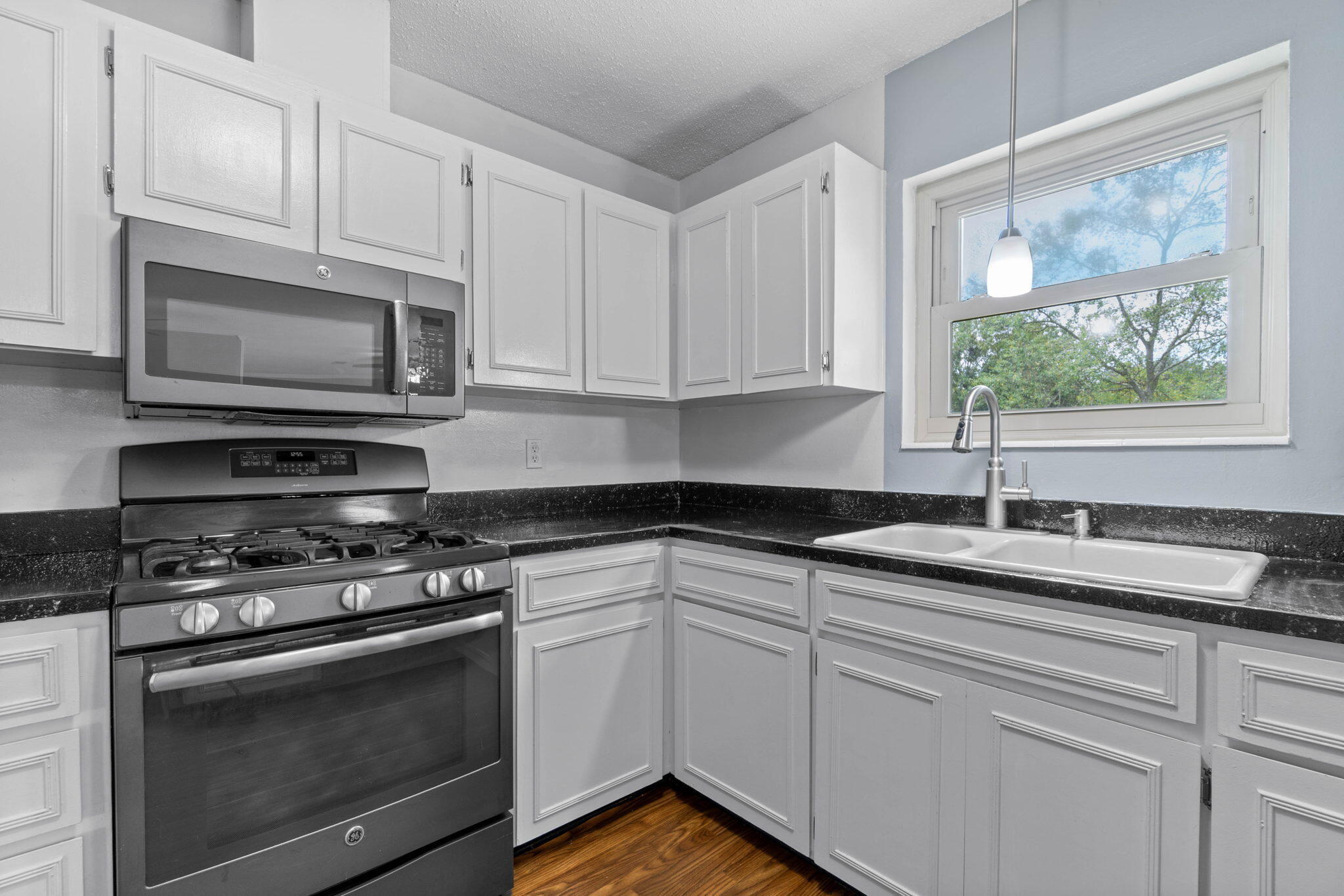 PINEDALE 1ST ADDN - Residential