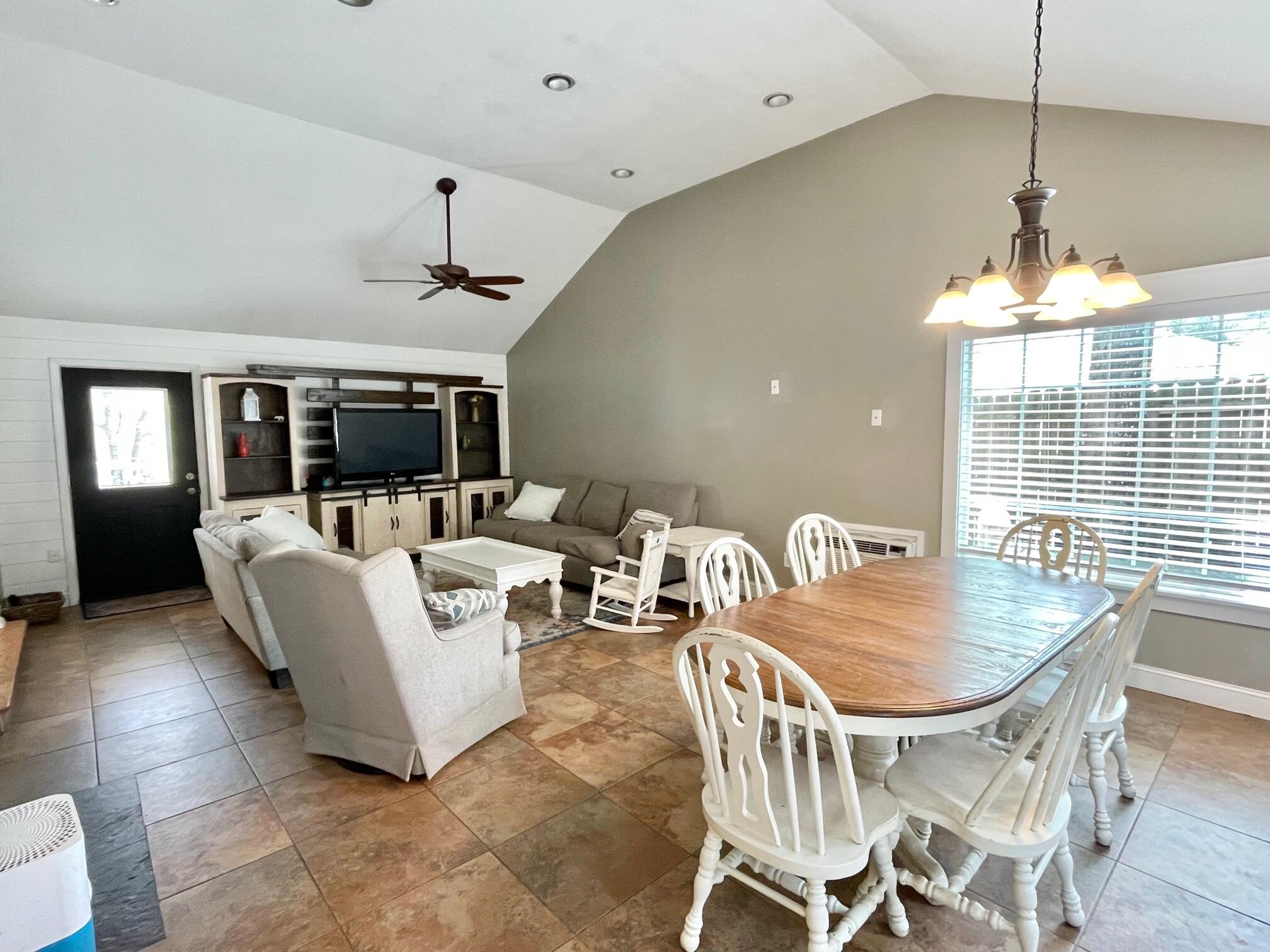 METES & BOUNDS - Residential Lease