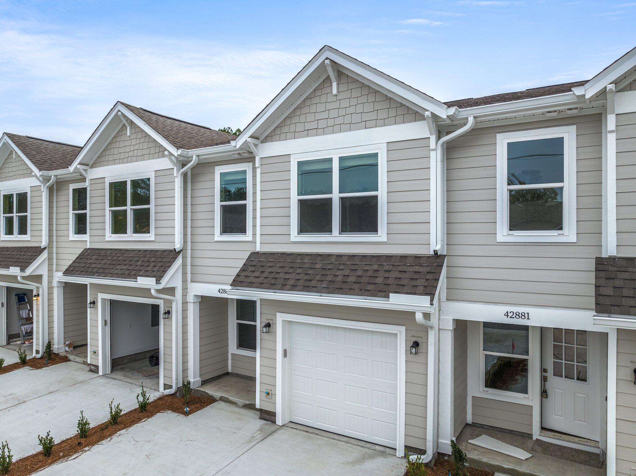 BLUEWATER COMMON - Residential