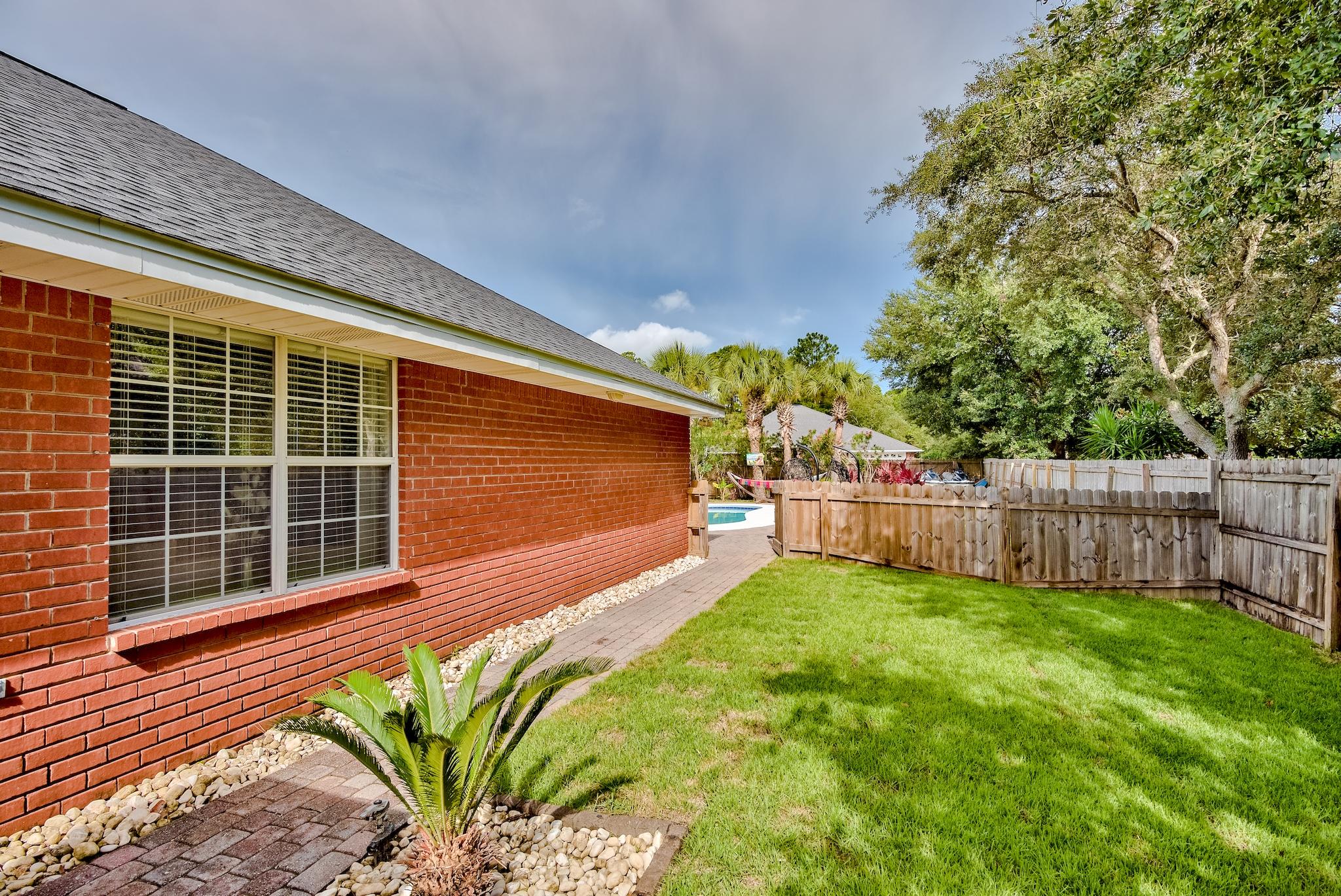 HIDDEN PINES S/D - Residential