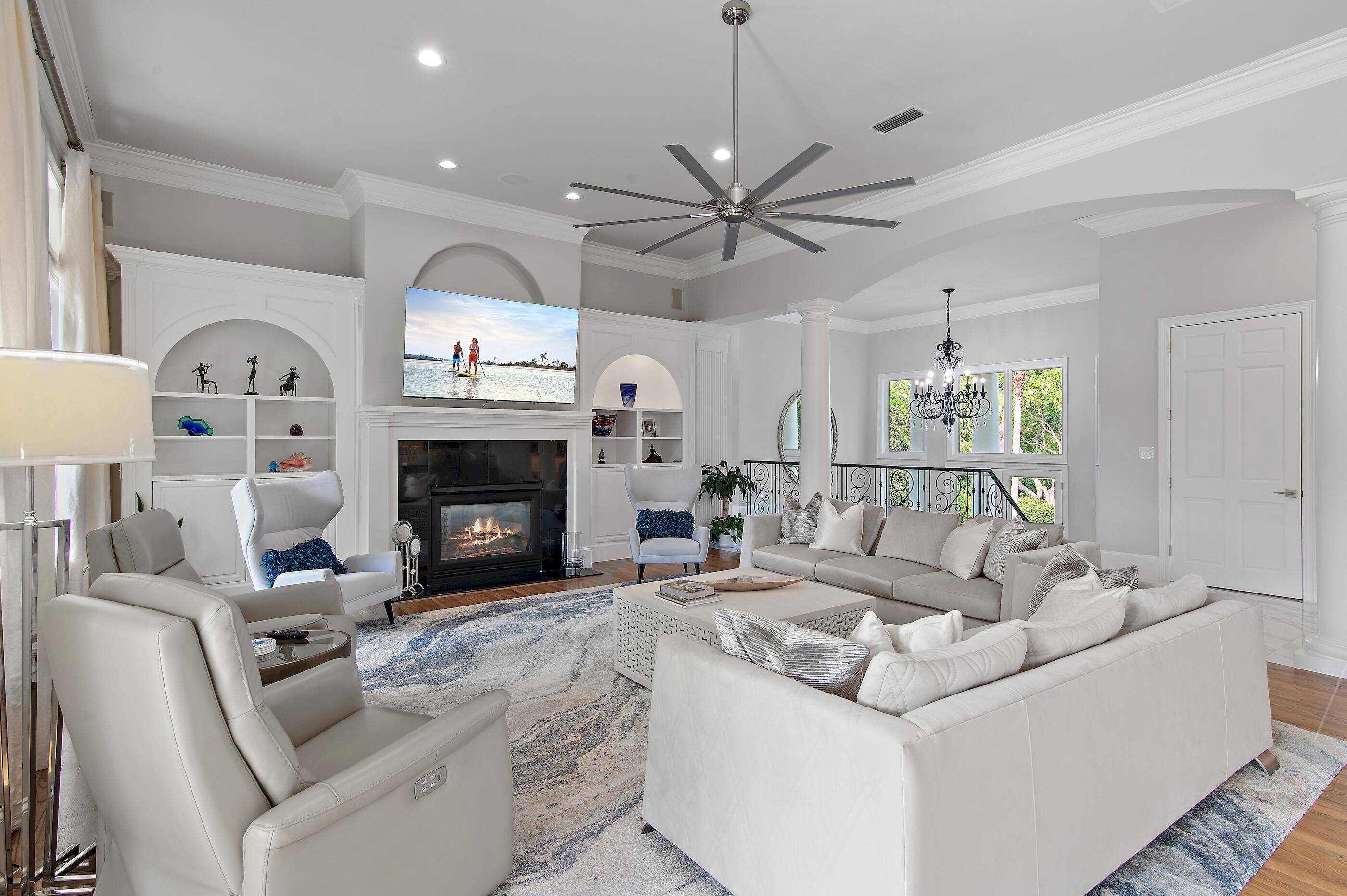 BURNT PINE - Residential