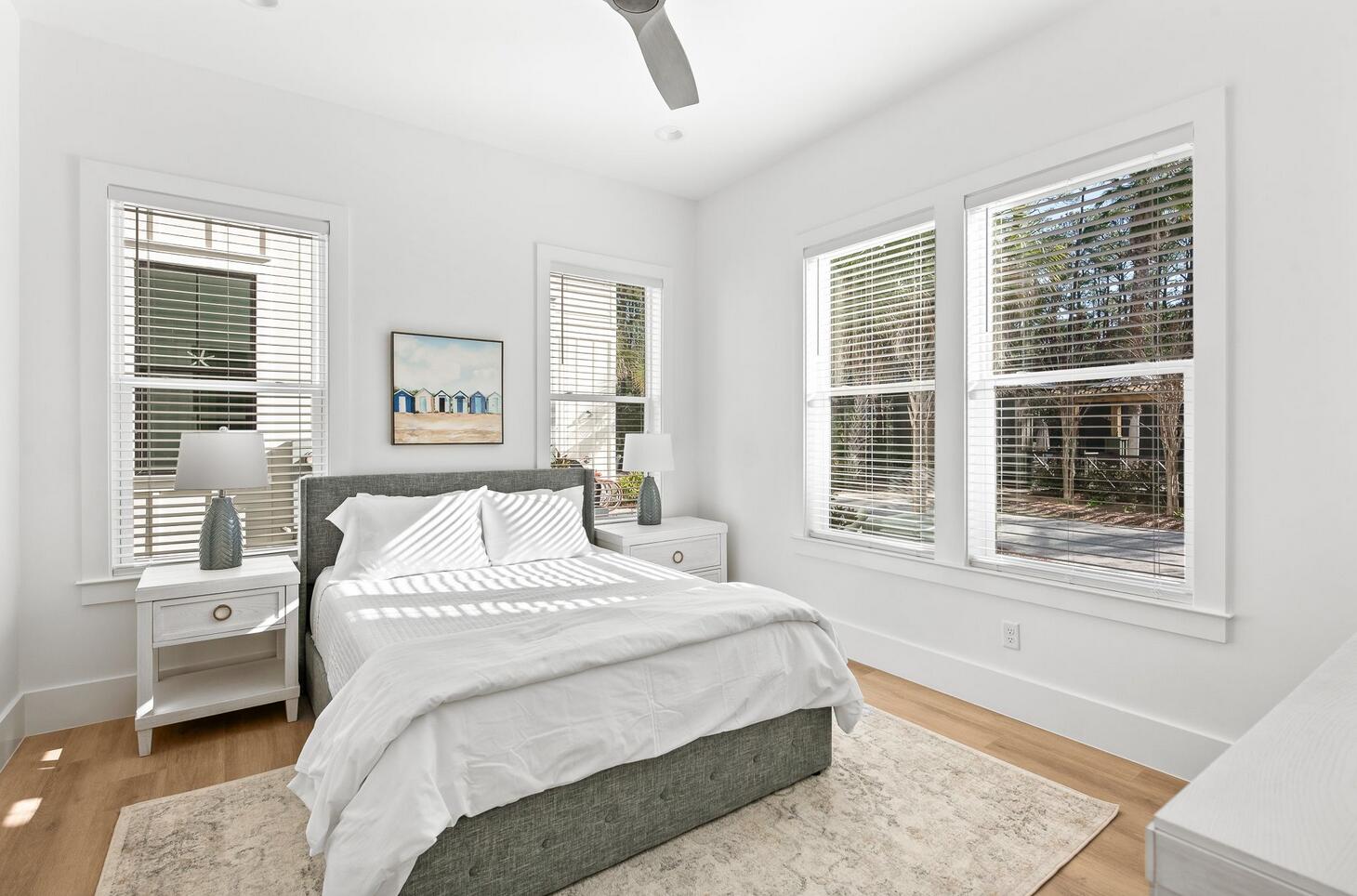 TREETOP - Residential