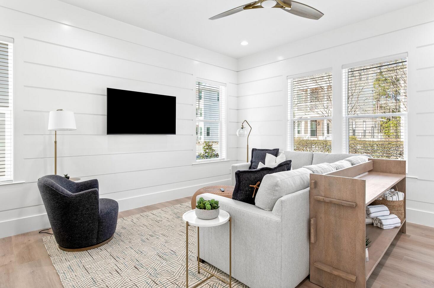 TREETOP - Residential