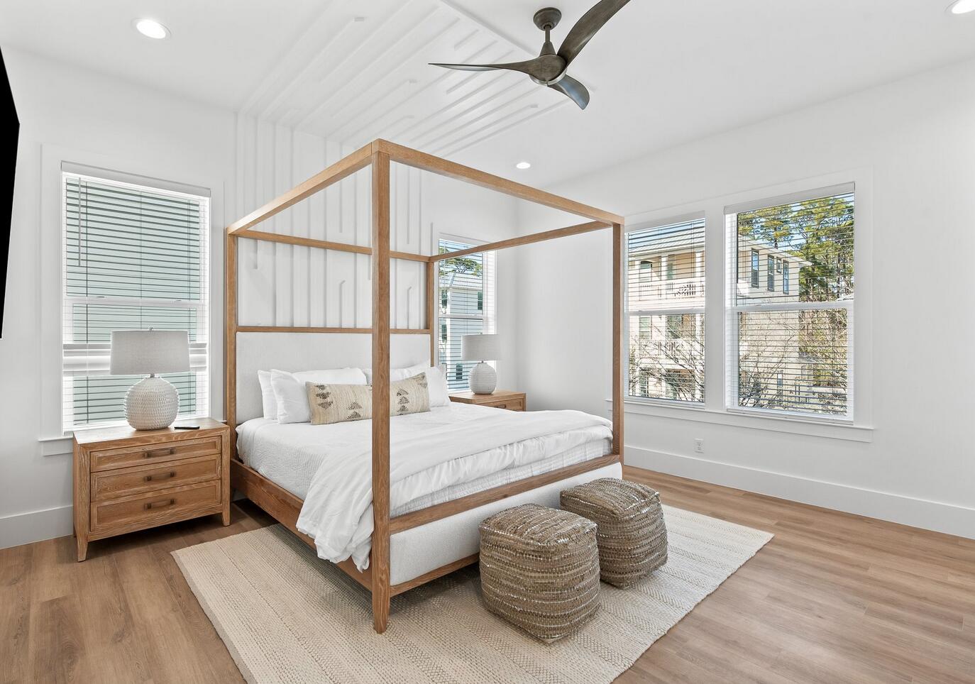 TREETOP - Residential