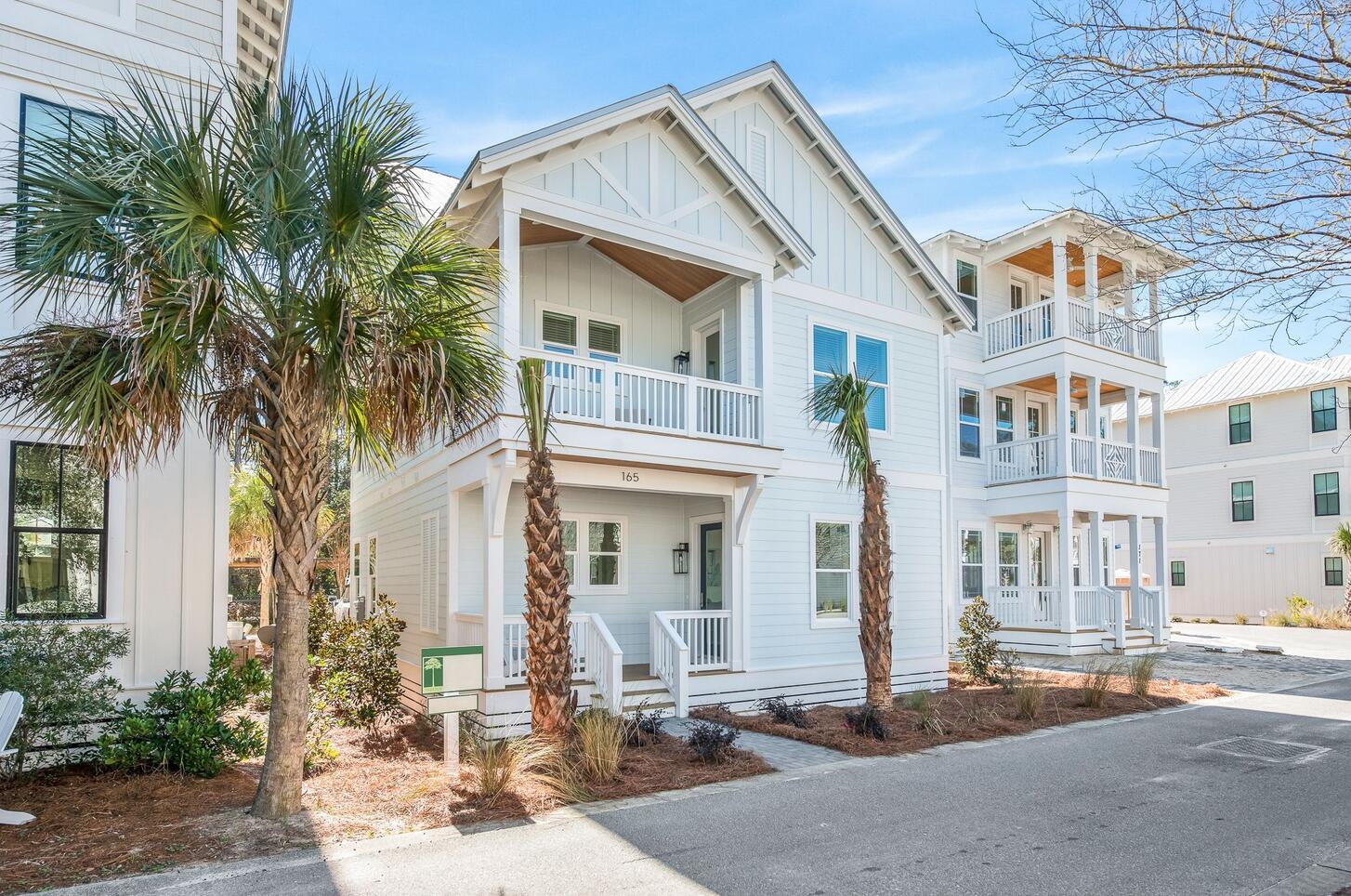 TREETOP - Residential