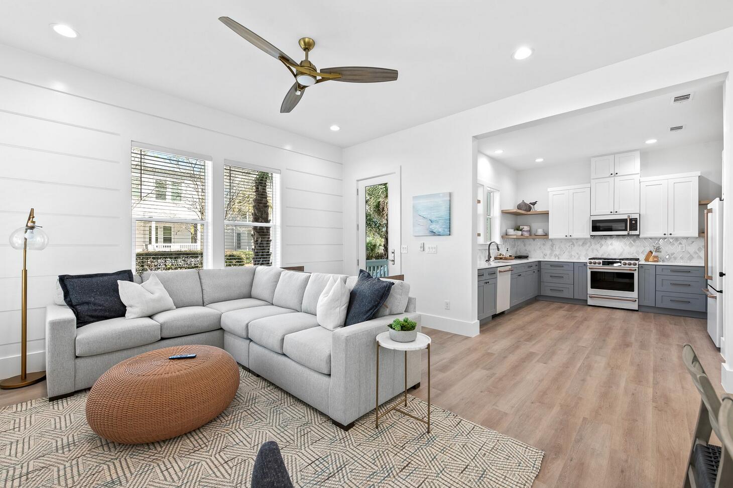 TREETOP - Residential