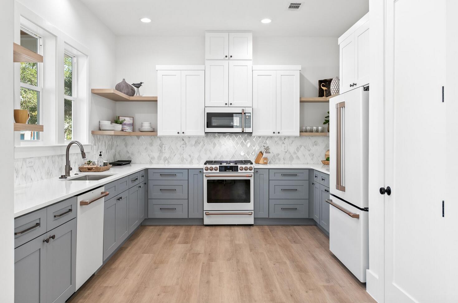 TREETOP - Residential