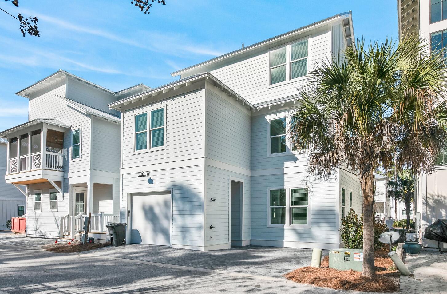 TREETOP - Residential