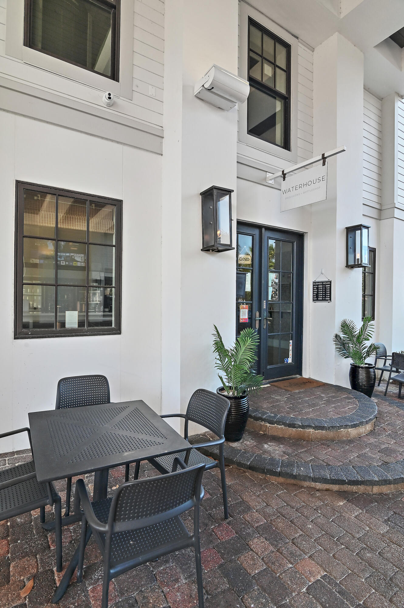 MAGNOLIA COTTAGES - Residential