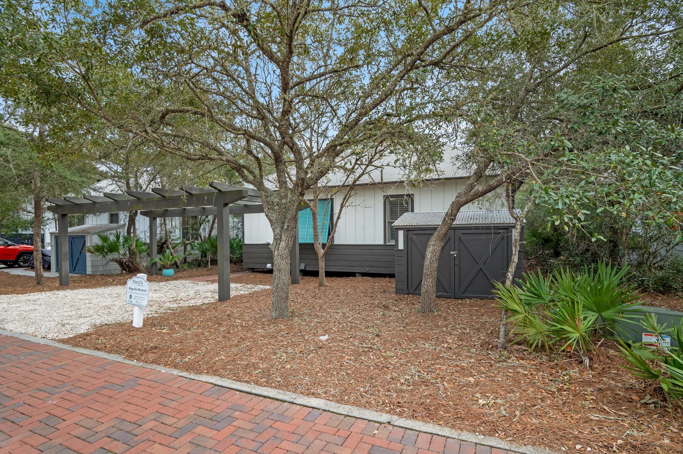 MAGNOLIA COTTAGES - Residential